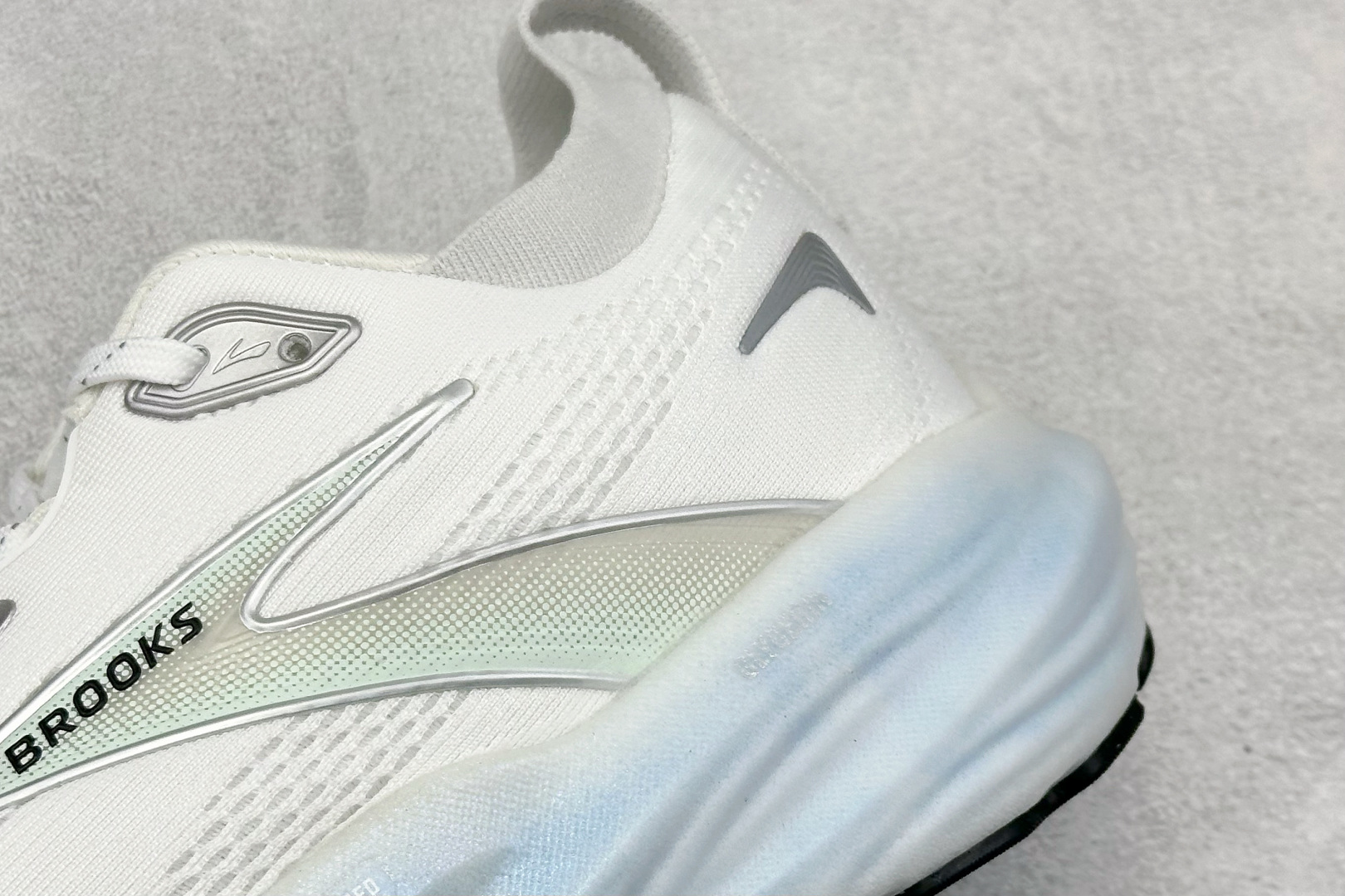 190 Z版Brooks 布鲁克斯 Glycerin 22 超弹轻盈跑步鞋 120434-1B-166