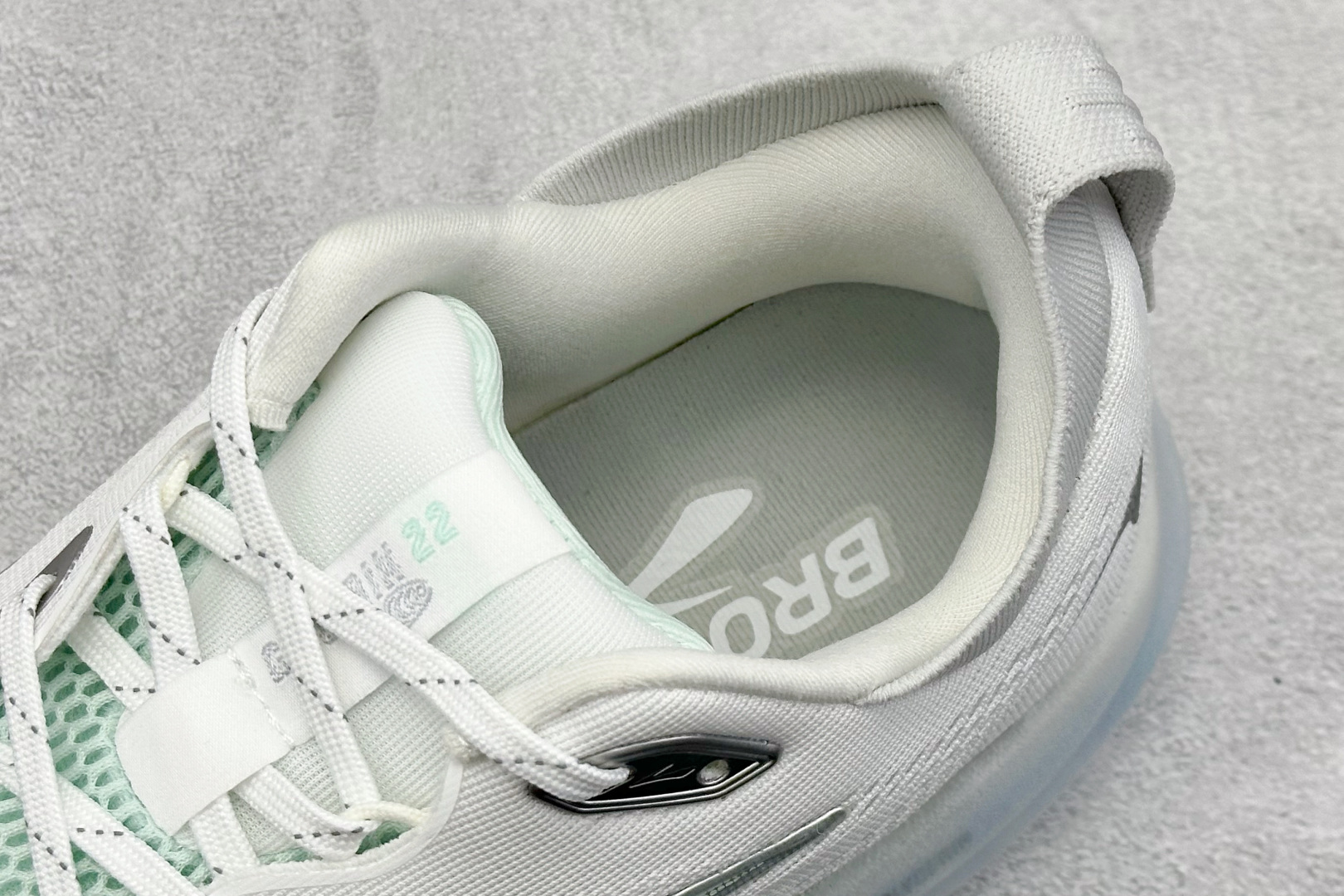 190 Z版Brooks 布鲁克斯 Glycerin 22 超弹轻盈跑步鞋 120434-1B-166