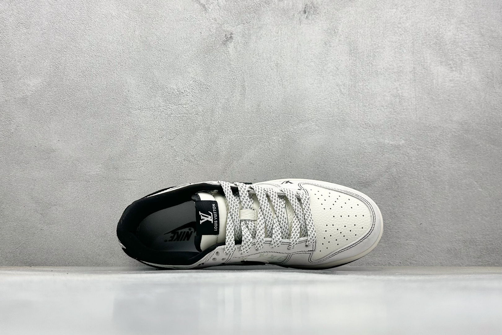 XC版Nike SB Dunk Low“LV联名——黑白双勾” 周年高端定制 低帮休闲板鞋 CX5050-Y21