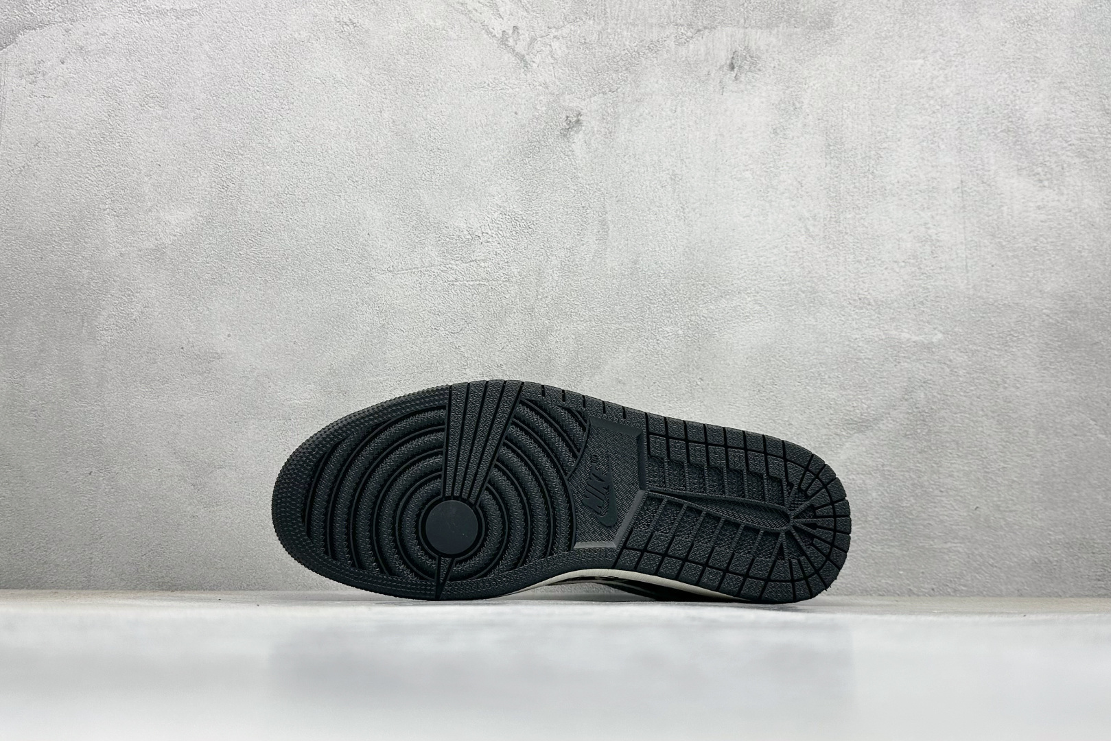 SC版Travis Scott x Fragment Design x Air Jordan 1 Low SP AJ1 乔1 LV联名 黑白牛仔 低帮文化休闲板鞋 SC0601-052 SC版Travis Scott x Fragment Design x Air Jordan 1 Low SP AJ1 乔1 LV联名 黑白牛仔 低帮文化休闲板鞋 SC0601-052