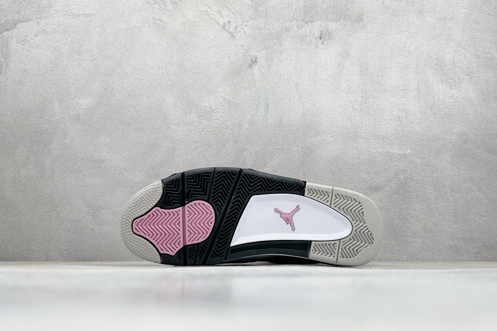 新F版Air Jordan AJ4 Retro 猛男粉 中帮篮球鞋 AQ9129-501-莆田鞋,莆田鞋货源,高仿鞋,高仿鞋货源,安福档口,莆田高仿鞋,莆田鞋批发,高仿鞋批发,莆田高仿运动鞋,高仿运动鞋,莆田运动鞋 新F版Air Jordan AJ4 Retro 猛男粉 中帮篮球鞋 AQ9129-501