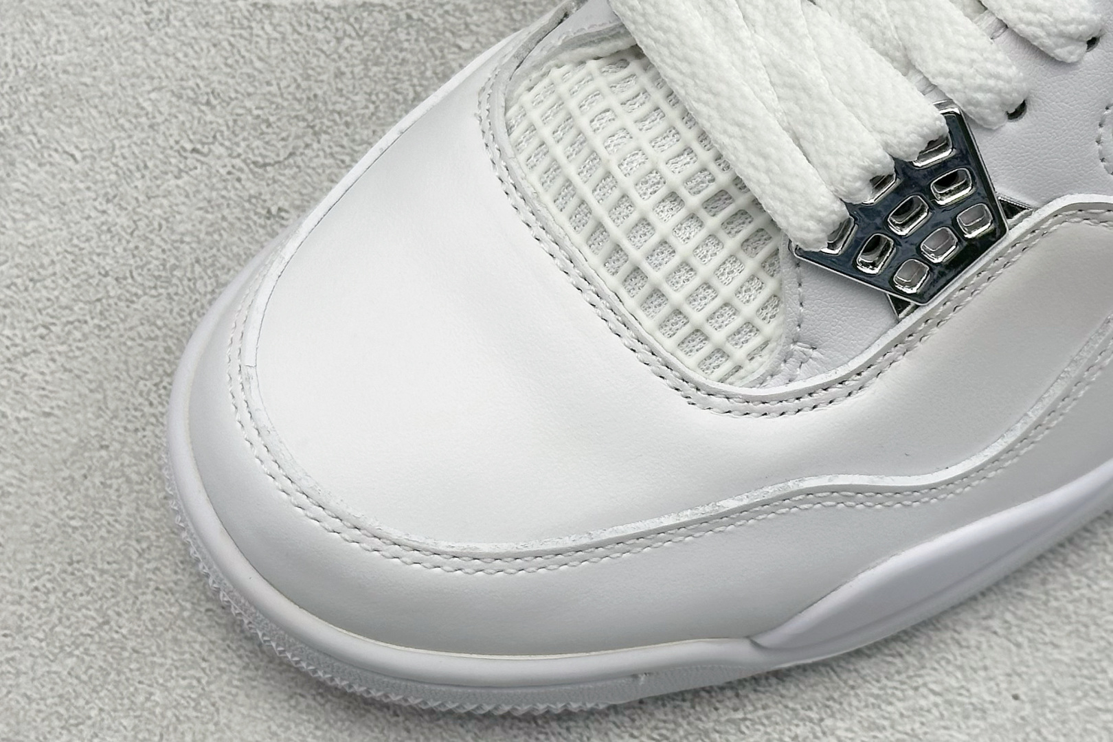 新F版Air Jordan AJ4 Retro 白猫 中帮篮球鞋 308497-100