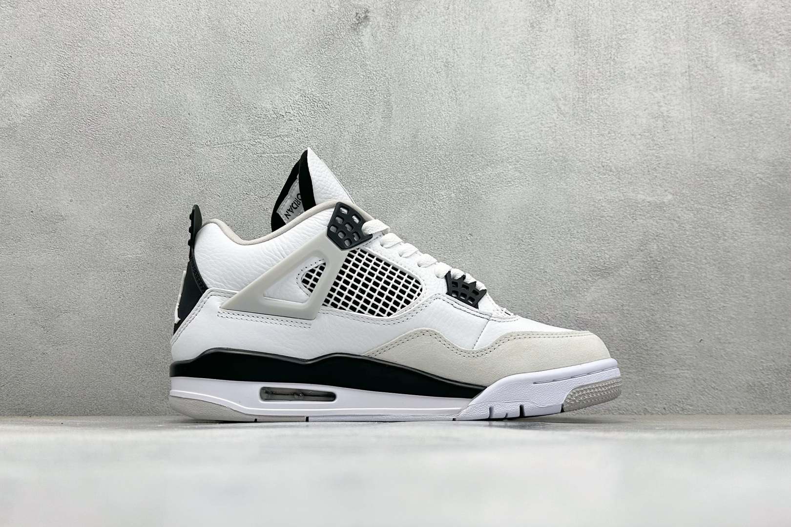 新F版Air Jordan AJ4 Retro 灰黑 中帮篮球鞋 DH6927-111