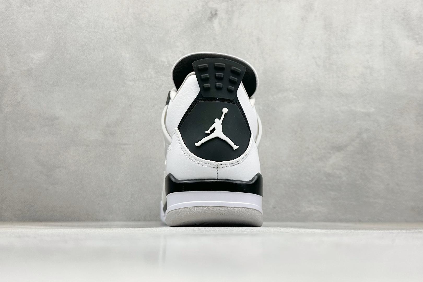 新F版Air Jordan AJ4 Retro 灰黑 中帮篮球鞋 DH6927-111