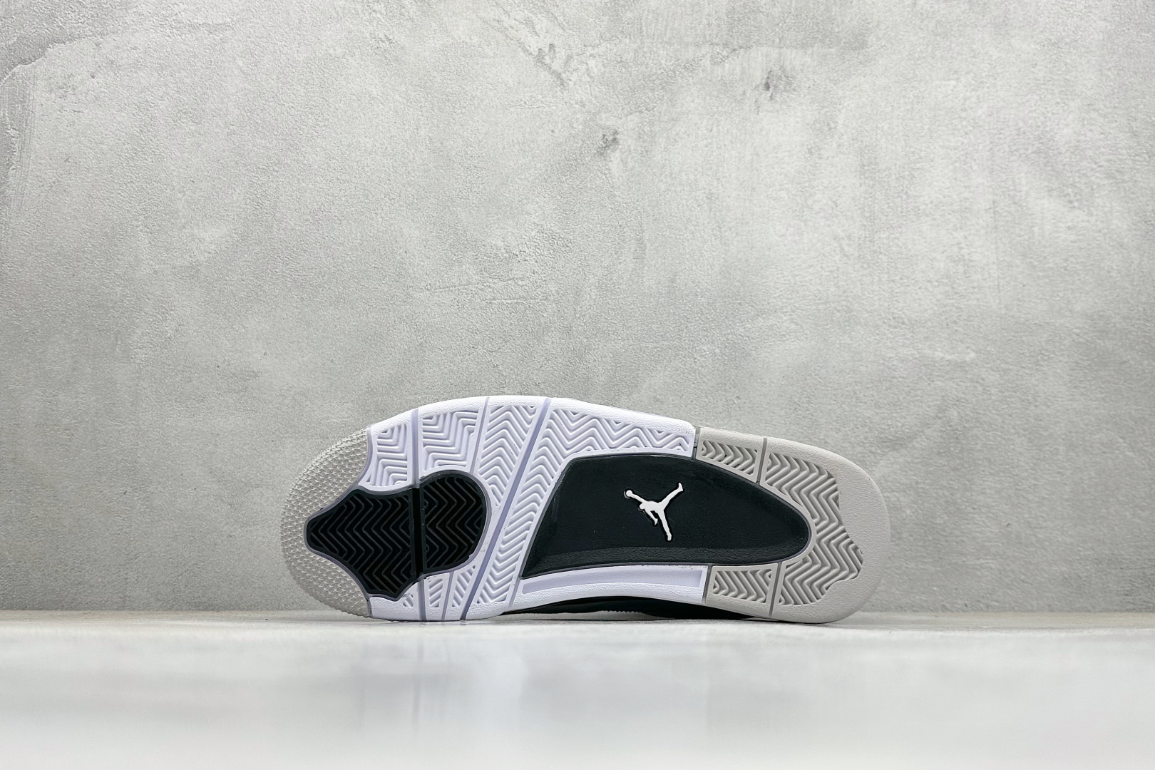 新F版Air Jordan AJ4 Retro 灰黑 中帮篮球鞋 DH6927-111