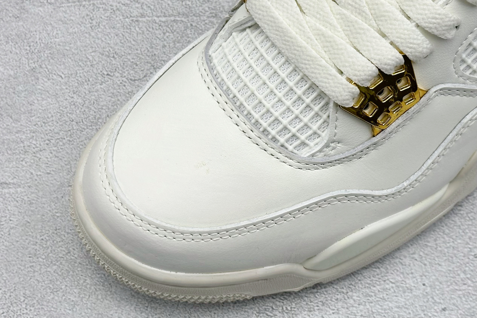 新F版Air Jordan AJ4 Retro 白金 中帮篮球鞋 AQ9129-170 新F版Air Jordan AJ4 Retro 白金 中帮篮球鞋 AQ9129-170