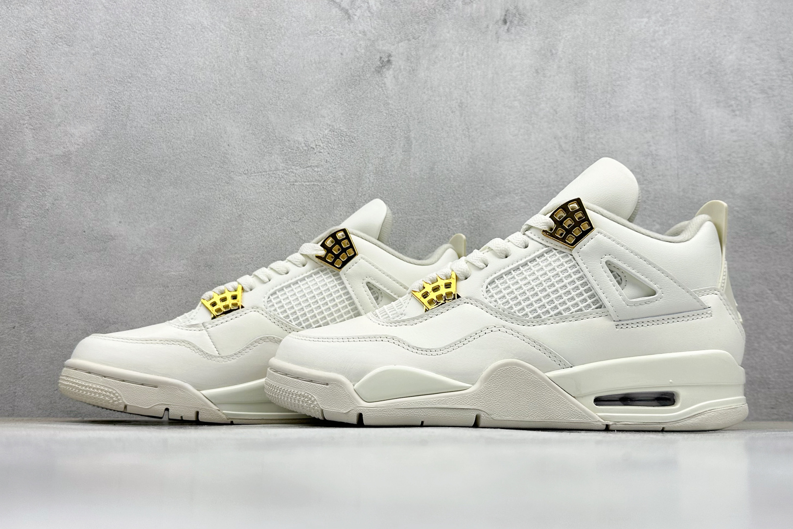 新F版Air Jordan AJ4 Retro 白金 中帮篮球鞋 AQ9129-170 新F版Air Jordan AJ4 Retro 白金 中帮篮球鞋 AQ9129-170