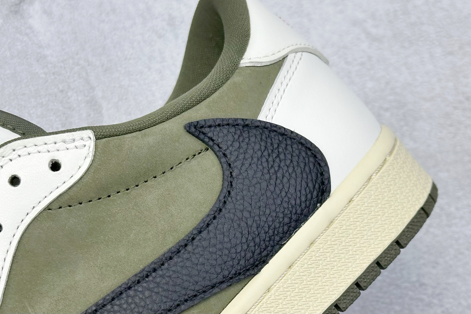 新F版Fragment x TS x Air Jordan 1 Low 三方联名低帮倒勾板鞋 DM7866-200 新F版Fragment x TS x Air Jordan 1 Low 三方联名低帮倒勾板鞋 DM7866-200