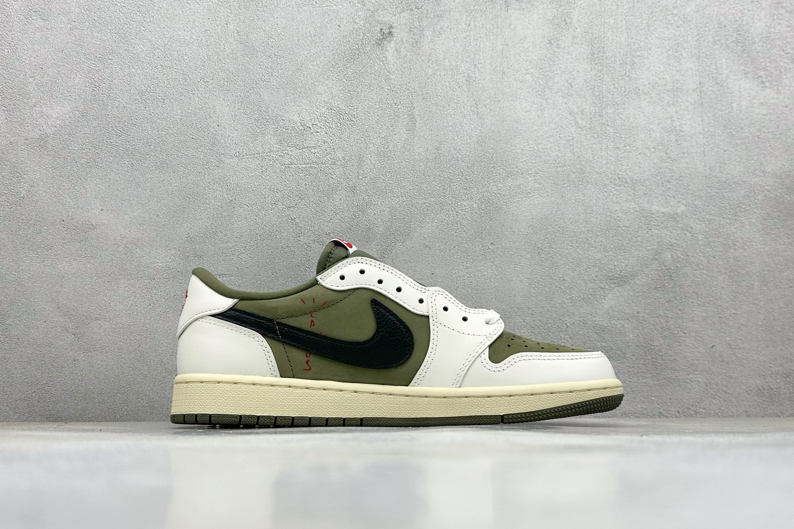 新F版Fragment x TS x Air Jordan 1 Low 三方联名低帮倒勾板鞋 DM7866-200 新F版Fragment x TS x Air Jordan 1 Low 三方联名低帮倒勾板鞋 DM7866-200