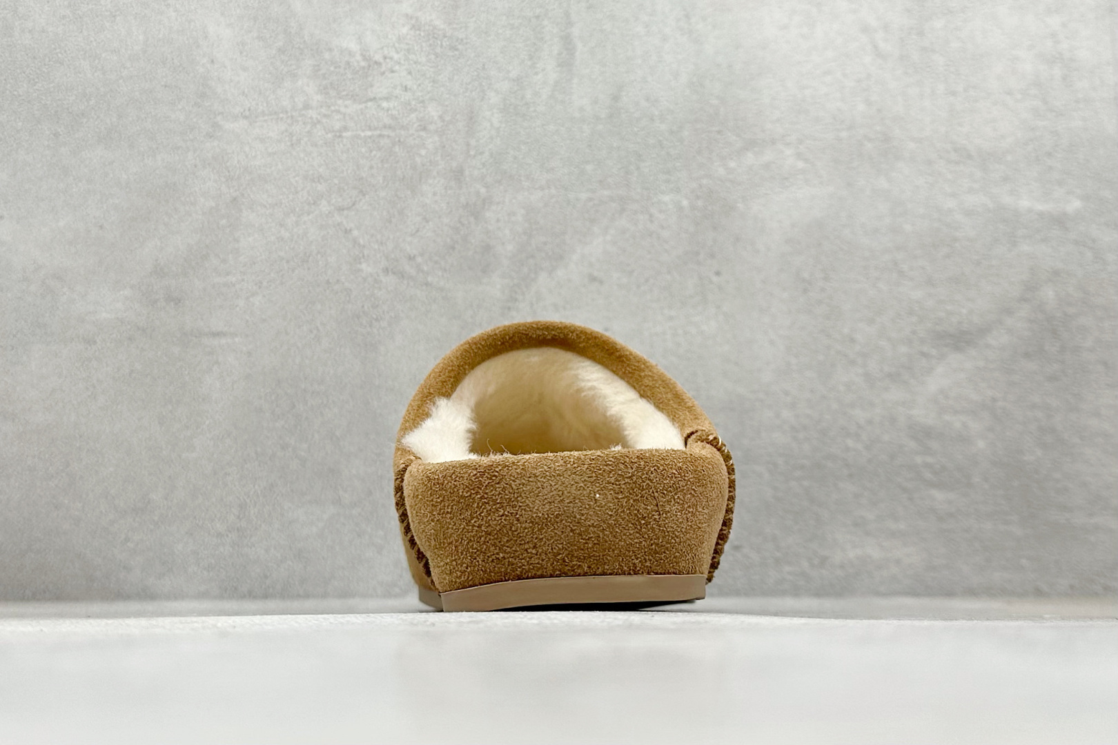 240 顶级版本25新款UGGEleaSlip-On轻薄一脚蹬居家办公室空调房室内易搭配超时髦大长腿福利款 1171390-Chinese UA Cheap High Quatity Brand Clothes Bags handbags Sneakers wholesale wholesaler seller from China Factory suppliers Fashion Clothing Shoes best Quality Beautiful Price 240 顶级版本25新款UGGEleaSlip-On轻薄一脚蹬居家办公室空调房室内易搭配超时髦大长腿福利款 1171390