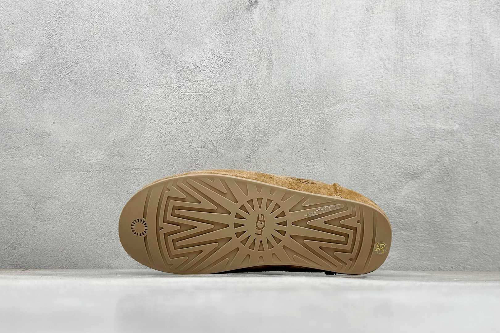 240 顶级版本25新款UGGEleaSlip-On轻薄一脚蹬居家办公室空调房室内易搭配超时髦大长腿福利款 1171390-Chinese UA Cheap High Quatity Brand Clothes Bags handbags Sneakers wholesale wholesaler seller from China Factory suppliers Fashion Clothing Shoes best Quality Beautiful Price 240 顶级版本25新款UGGEleaSlip-On轻薄一脚蹬居家办公室空调房室内易搭配超时髦大长腿福利款 1171390