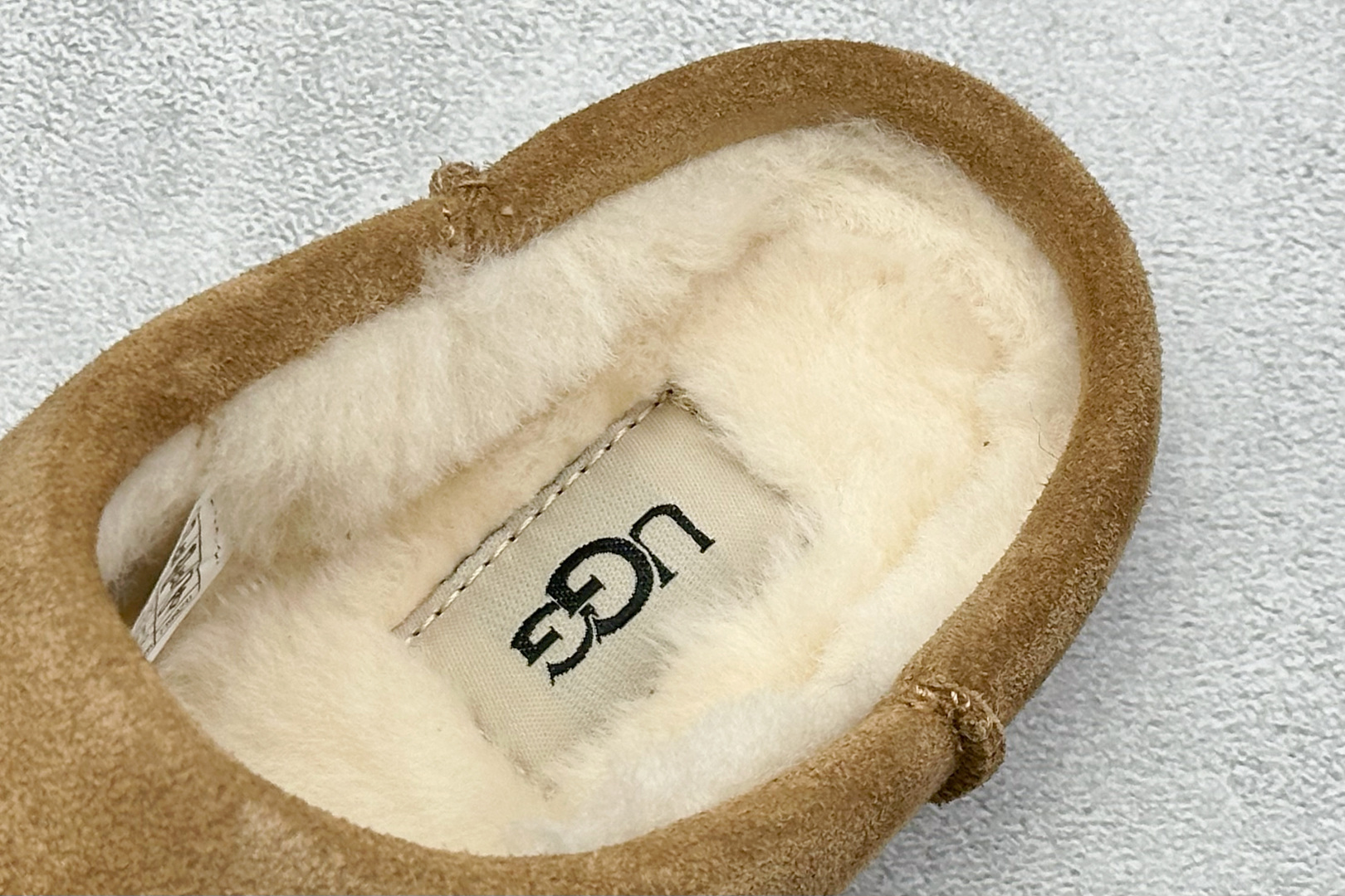 240 顶级版本25新款UGGEleaSlip-On轻薄一脚蹬居家办公室空调房室内易搭配超时髦大长腿福利款 1171390-Chinese UA Cheap High Quatity Brand Clothes Bags handbags Sneakers wholesale wholesaler seller from China Factory suppliers Fashion Clothing Shoes best Quality Beautiful Price 240 顶级版本25新款UGGEleaSlip-On轻薄一脚蹬居家办公室空调房室内易搭配超时髦大长腿福利款 1171390