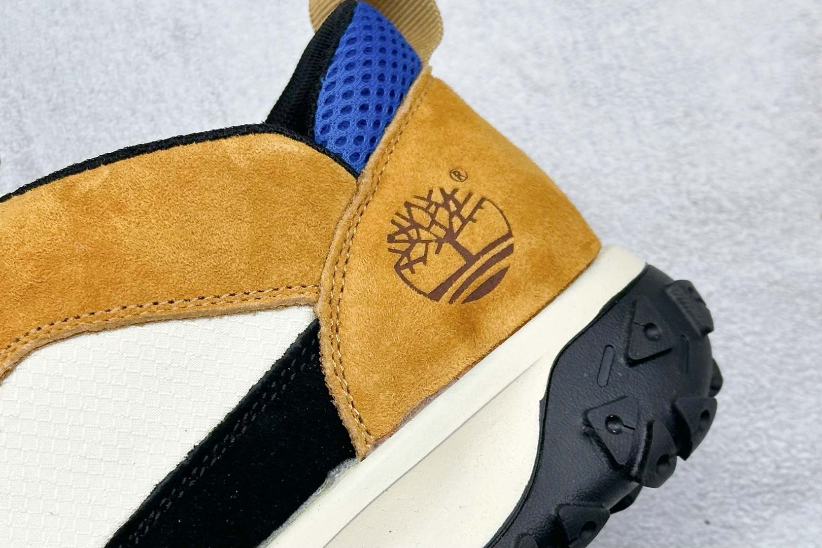 220 Timberland添柏岚/天伯伦户外低帮休闲鞋系列 A42EW997-Chinese UA Cheap High Quatity Brand Clothes Bags handbags Sneakers wholesale wholesaler seller from China Factory suppliers Fashion Clothing Shoes best Quality Beautiful Price 220 Timberland添柏岚/天伯伦户外低帮休闲鞋系列 A42EW997