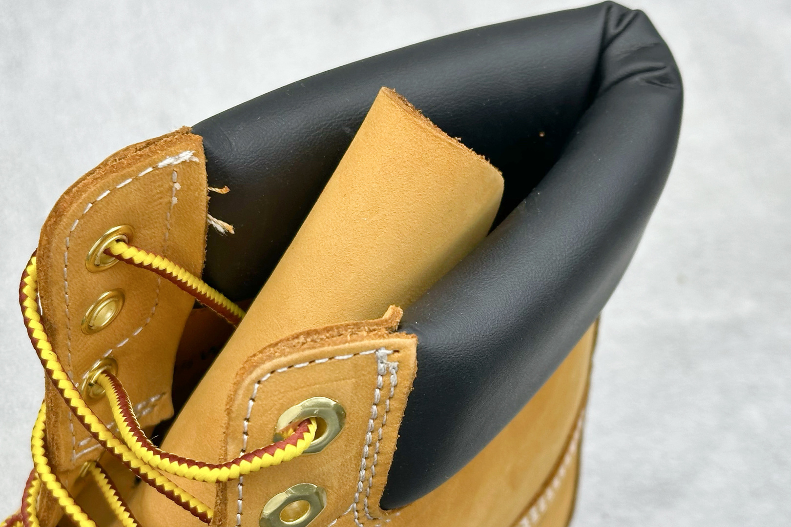 280 广东中山版添柏岚Timberland踢不烂/经典款黄色高帮 女款六孔型号10361男款七孔型号10061