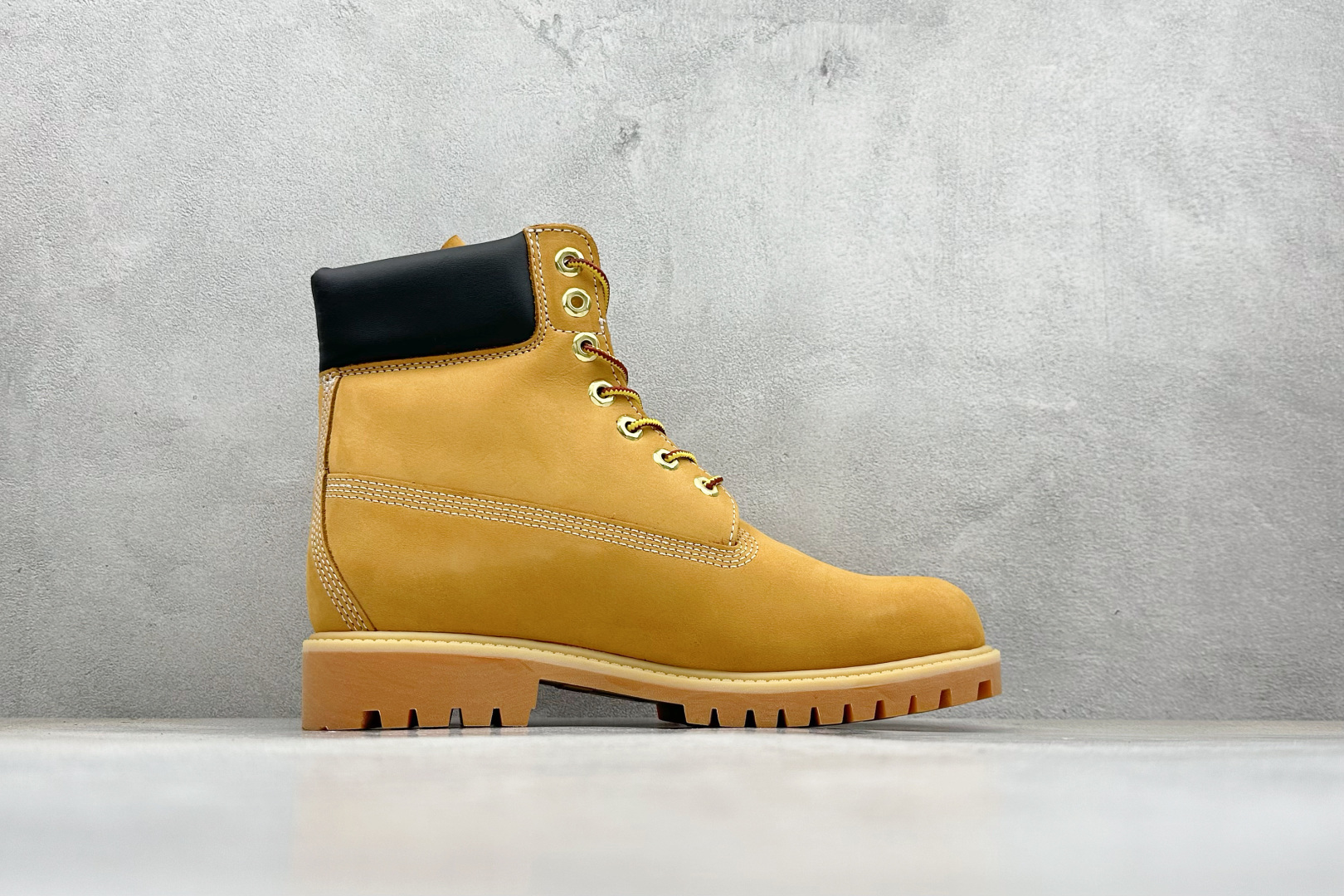 280 广东中山版添柏岚Timberland踢不烂/经典款黄色高帮 女款六孔型号10361男款七孔型号10061