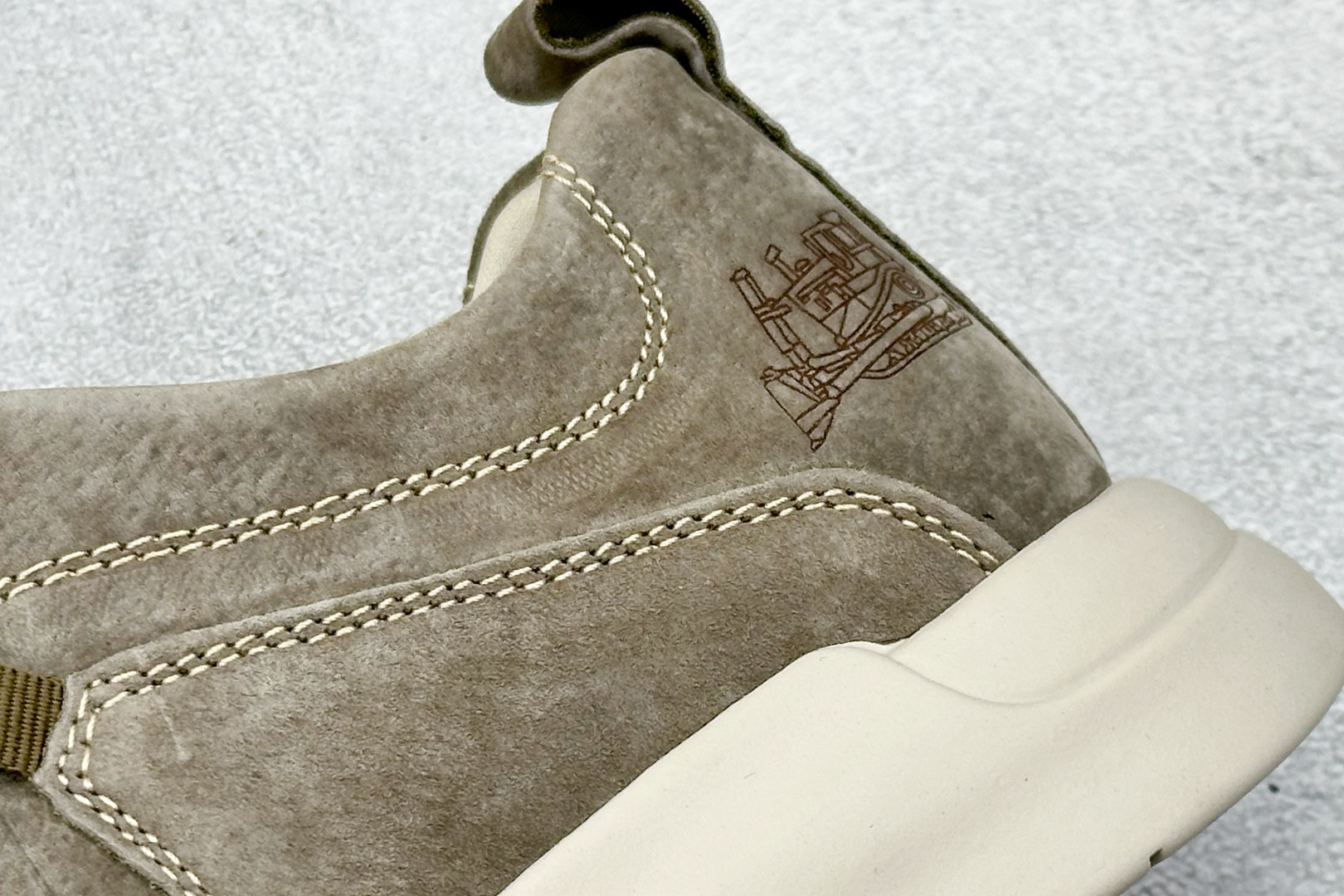 240 25秋冬款CAT/卡特 经典百搭户外低帮休闲工装靴 P717336