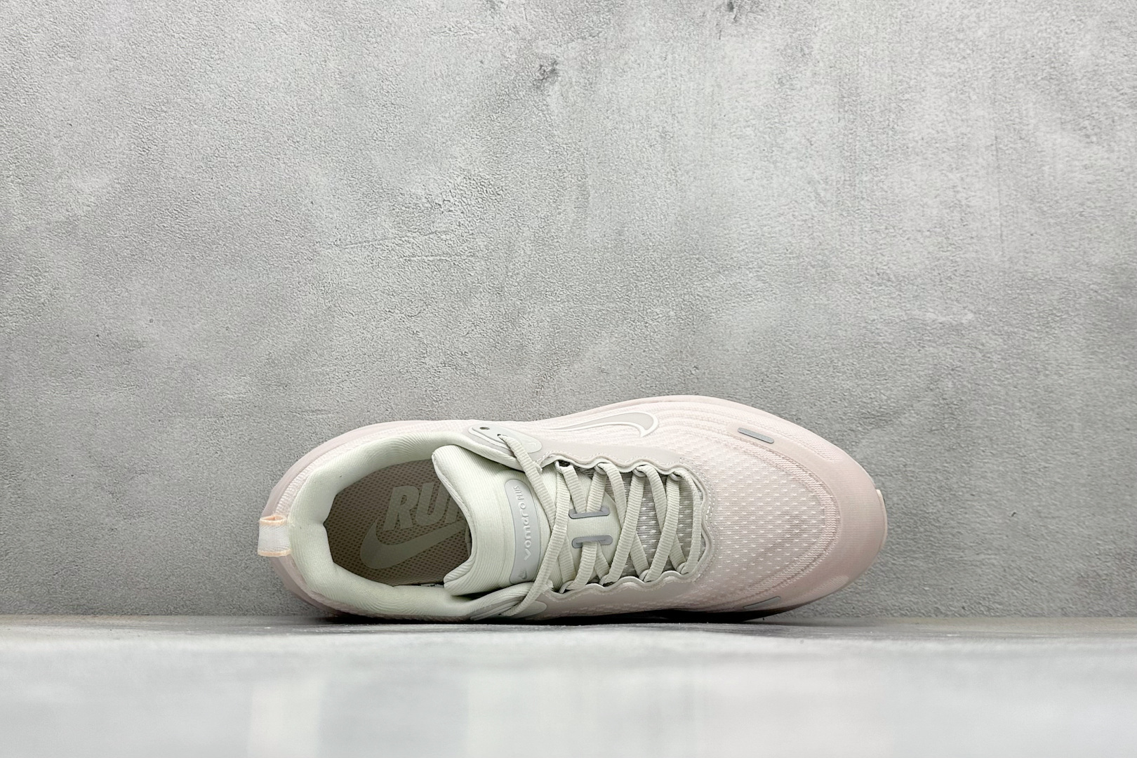 Nike Air Zoom Vomero Plus 耐克网面厚底气垫跑鞋 HV8154-603 Nike Air Zoom Vomero Plus 耐克网面厚底气垫跑鞋 HV8154-603