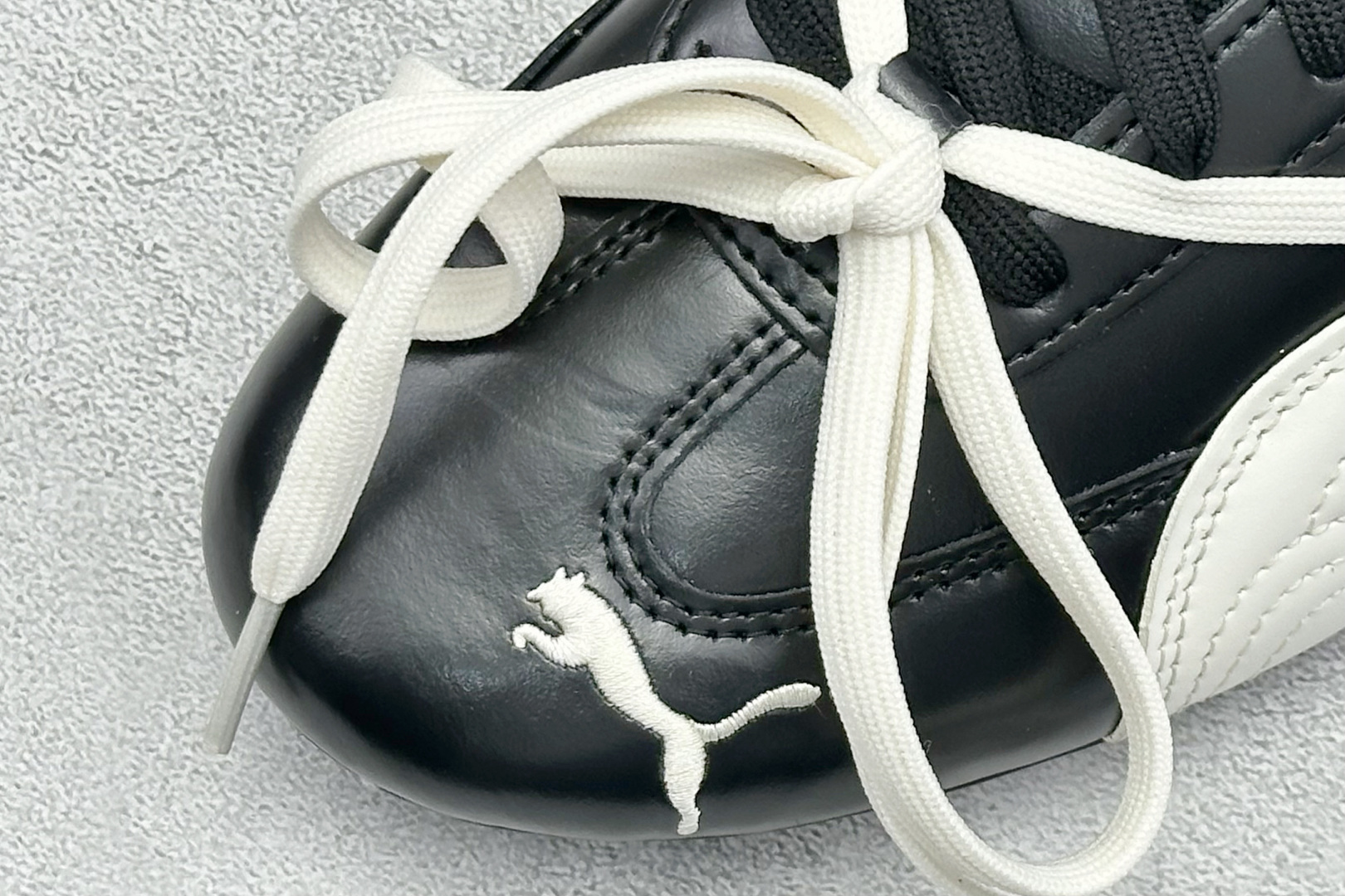 CS版Rose x Puma 彪马 Speedcat 联名款低帮休闲鞋 404391-01-Top High Quatity Cheap Sneakers Fashion Clothing Clothes Bags handbags Shoes of all Brand wholesale With The best Quality And Beautiful Price from China Factory Chinese suppliers wholesaler seller CS版Rose x Puma 彪马 Speedcat 联名款低帮休闲鞋 404391-01