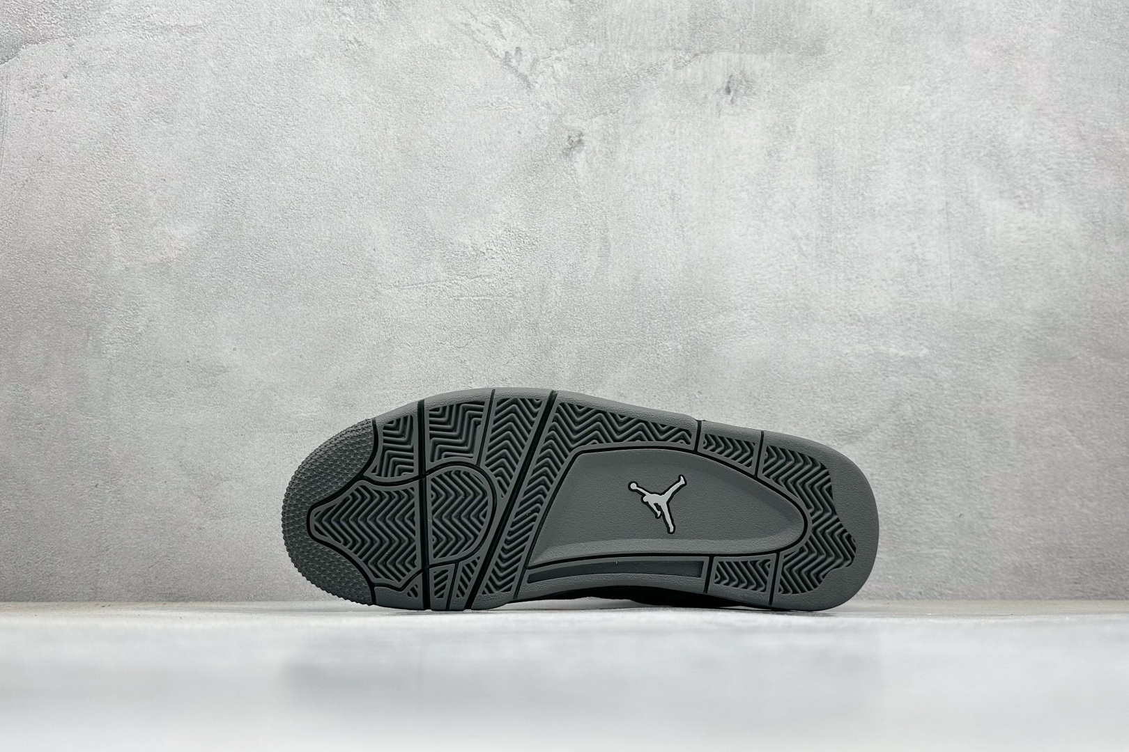 新F版Air Jordan AJ4 Retro 奥运灰 中帮篮球鞋 FQ7928-001