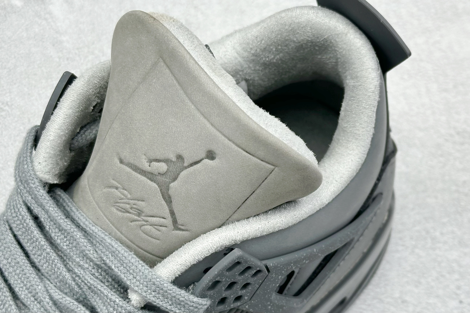 新F版Air Jordan AJ4 Retro 奥运灰 中帮篮球鞋 FQ7928-001