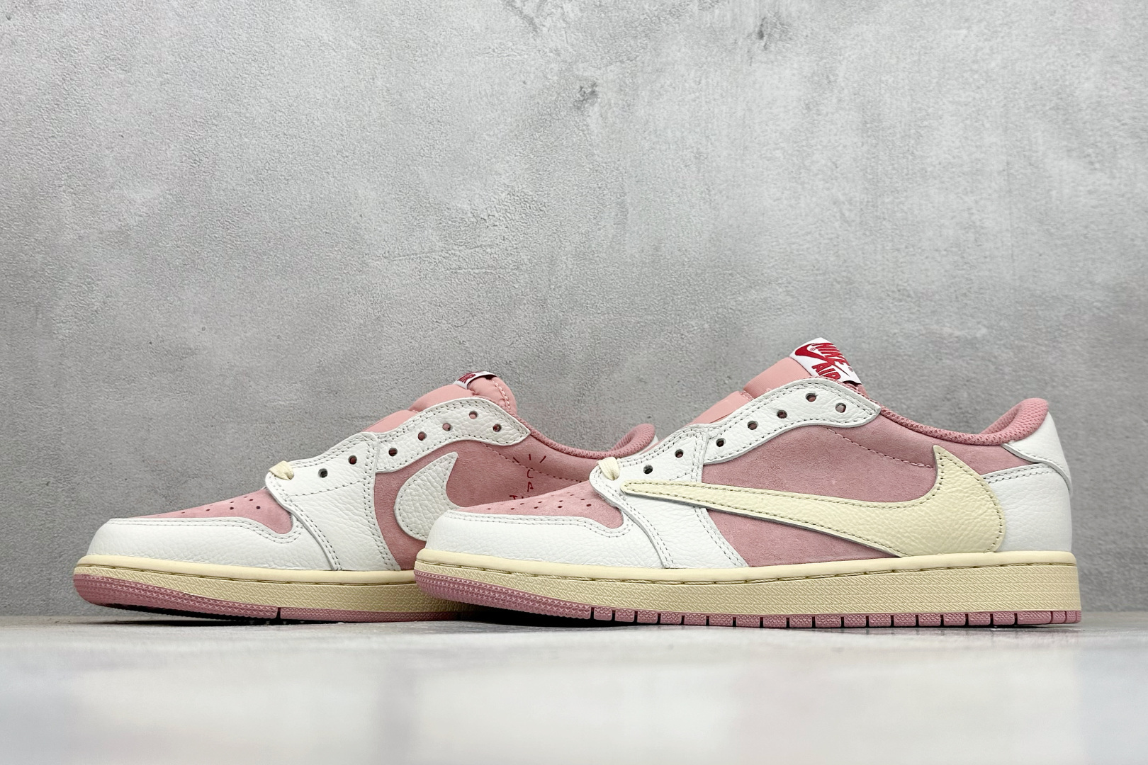 新F版Fragment x TS x Air Jordan 1 Low 三方联名低帮倒勾板鞋 DM7866-600