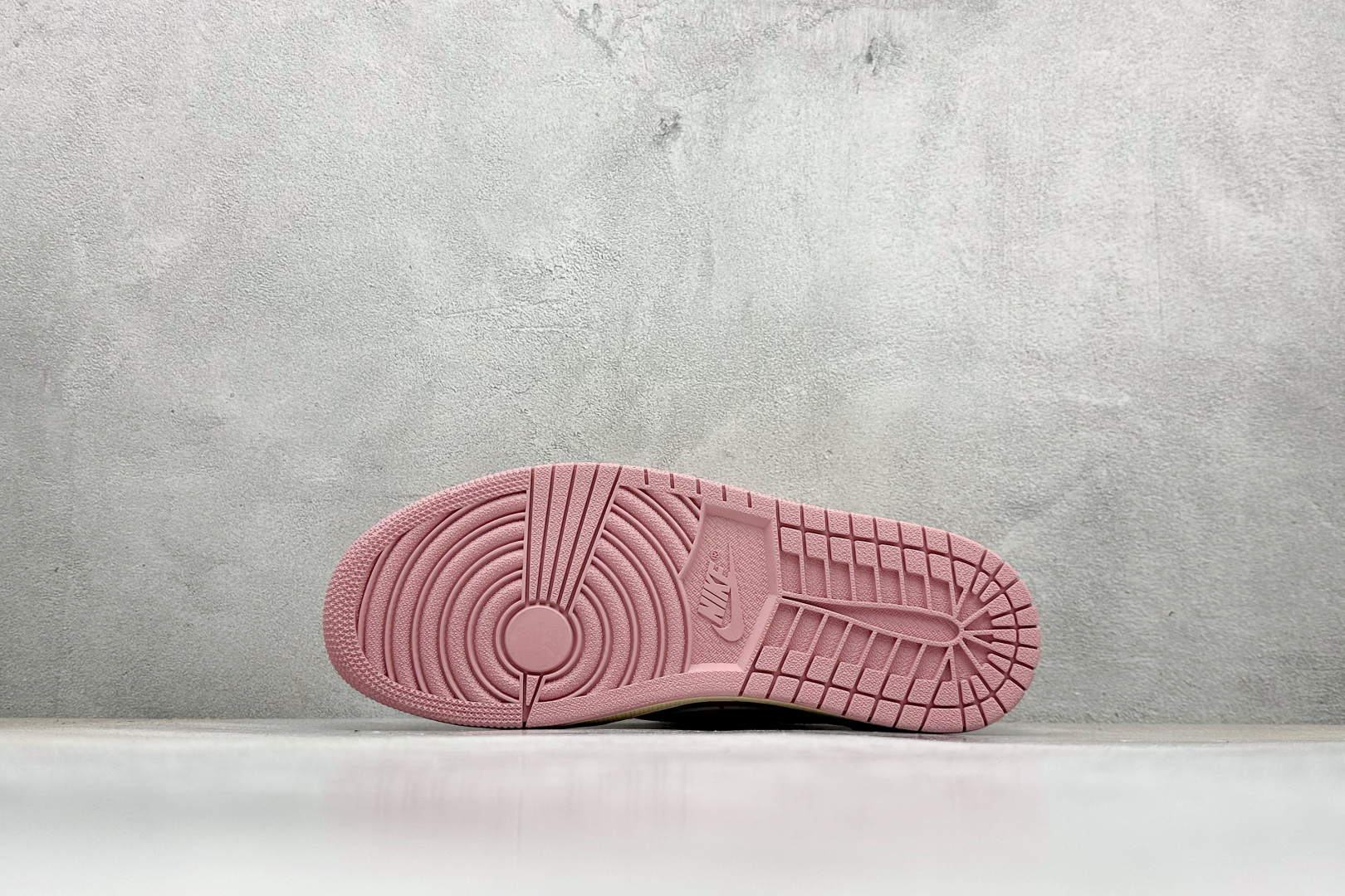 新F版Fragment x TS x Air Jordan 1 Low 三方联名低帮倒勾板鞋 DM7866-600