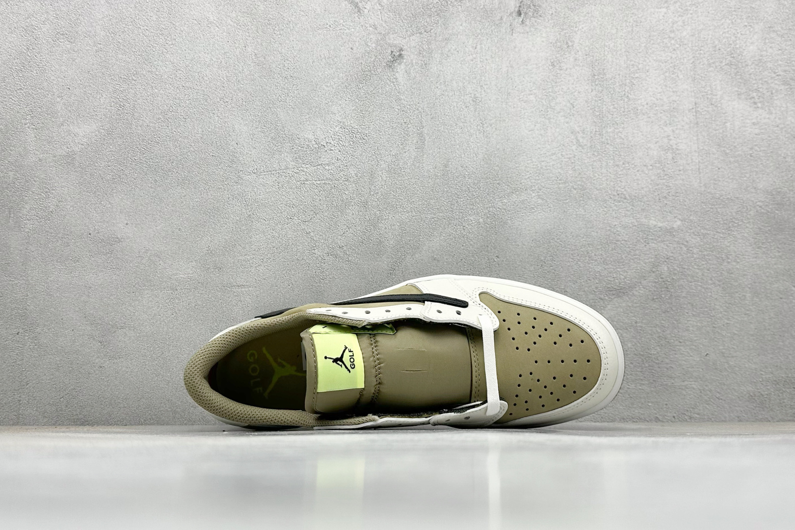 新F版Fragment x TS x Air Jordan 1 Low 三方联名低帮倒勾板鞋 FZ3124-200