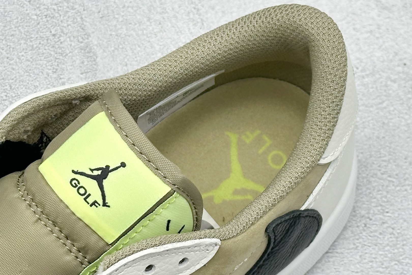 新F版Fragment x TS x Air Jordan 1 Low 三方联名低帮倒勾板鞋 FZ3124-200