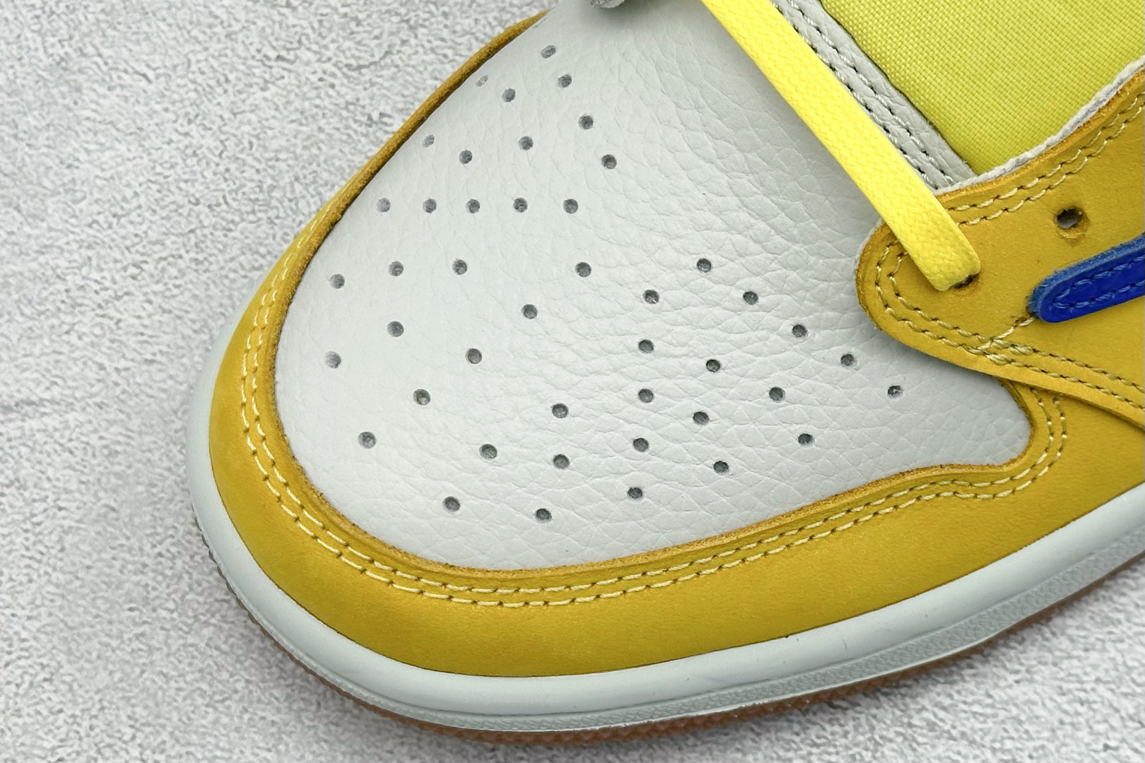 新F版Fragment x TS x Air Jordan 1 Low 三方联名低帮倒勾板鞋 DZ4137-700