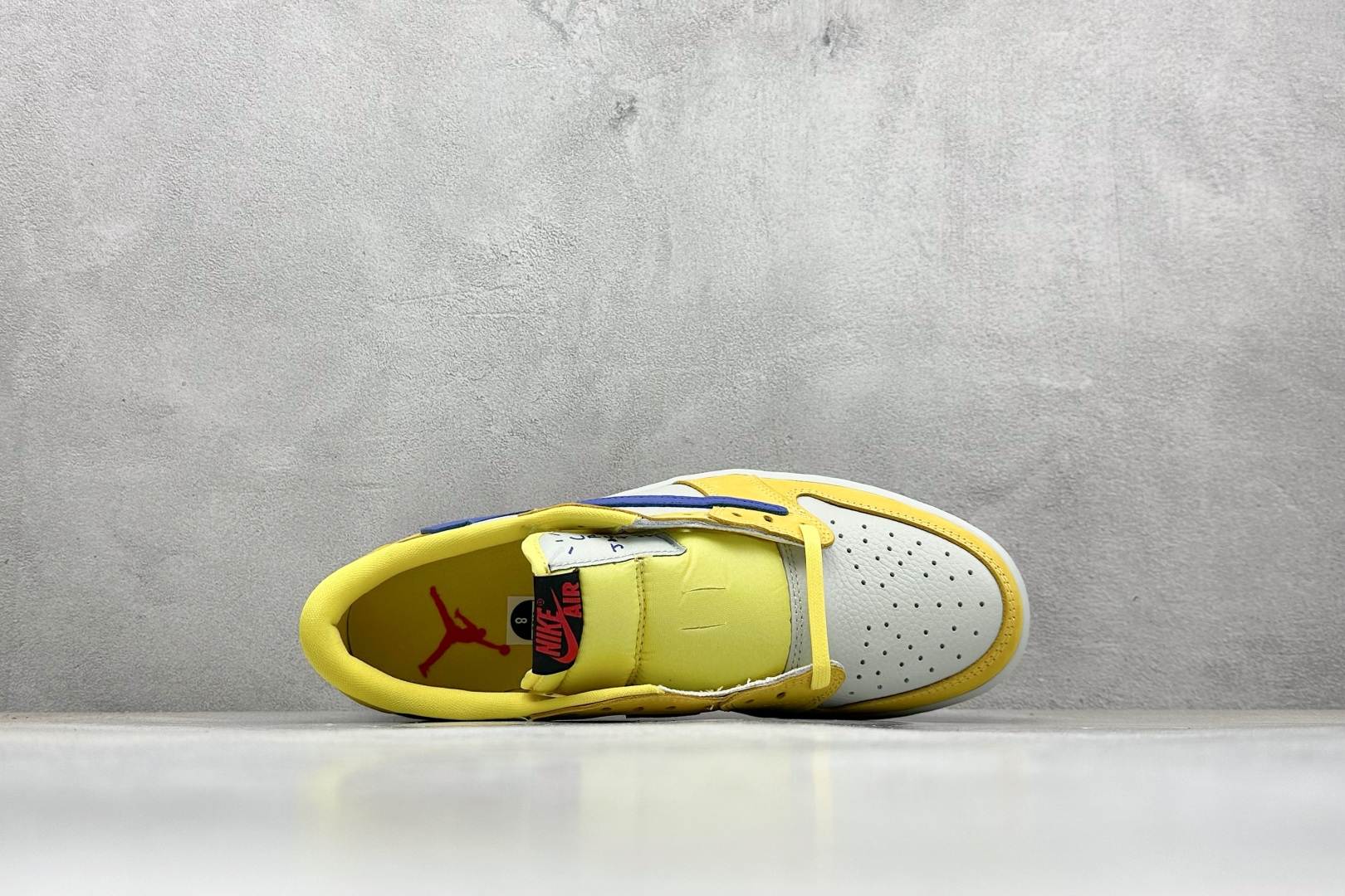 新F版Fragment x TS x Air Jordan 1 Low 三方联名低帮倒勾板鞋 DZ4137-700