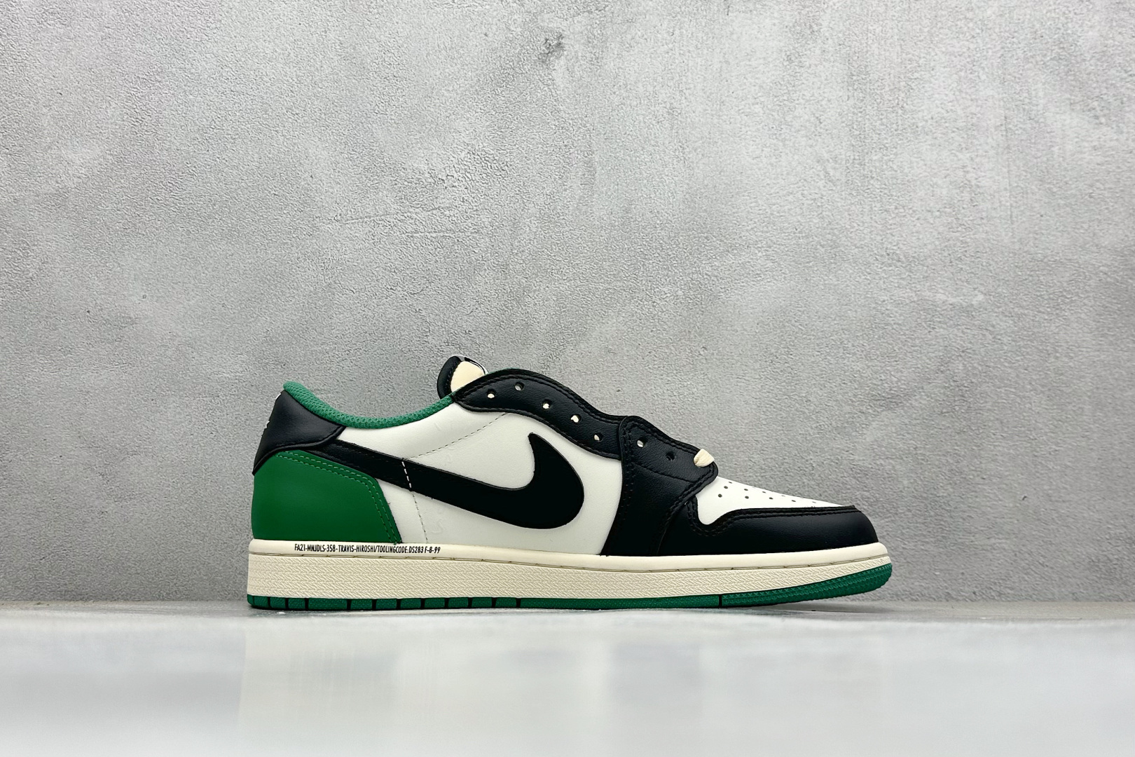 新F版Fragment x TS x Air Jordan 1 Low 三方联名低帮倒勾板鞋 DM7866-128