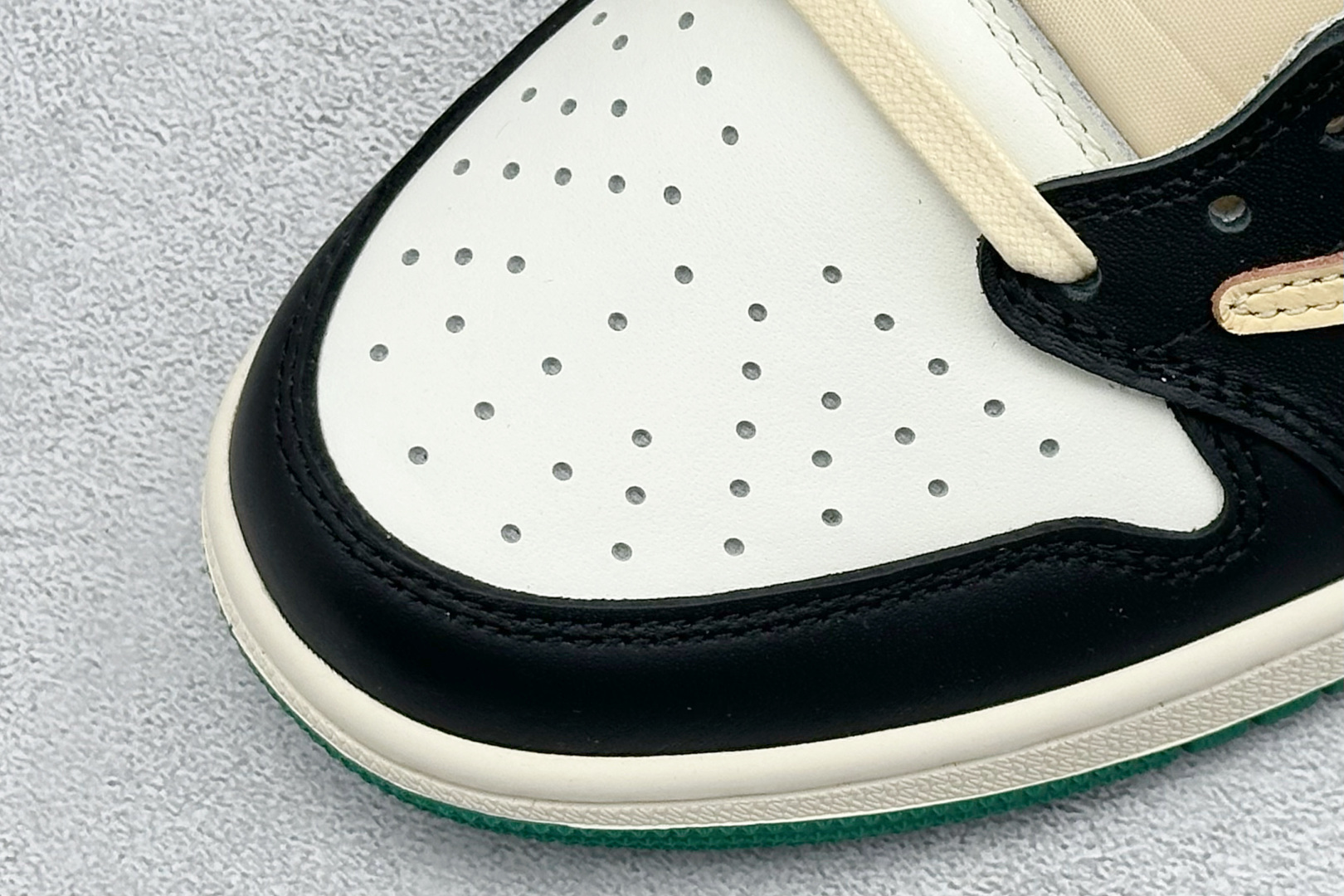 新F版Fragment x TS x Air Jordan 1 Low 三方联名低帮倒勾板鞋 DM7866-128