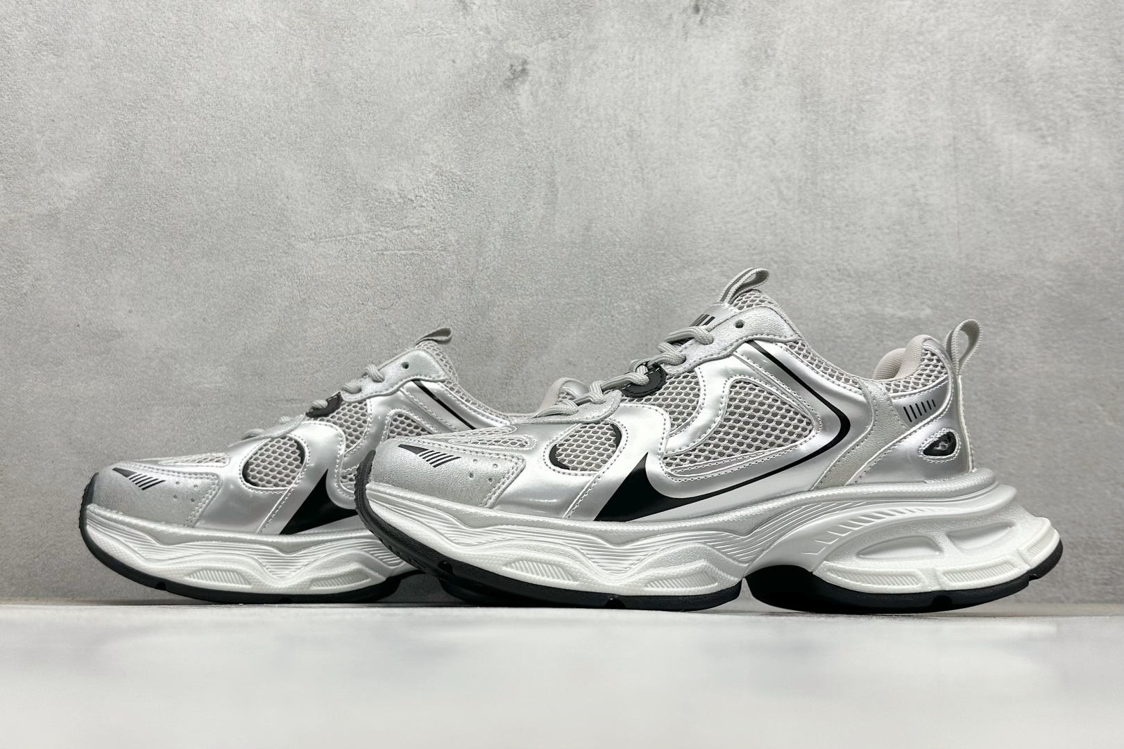 220 GG-CC Chunky Low安哥拉红休闲运动老爹鞋系列