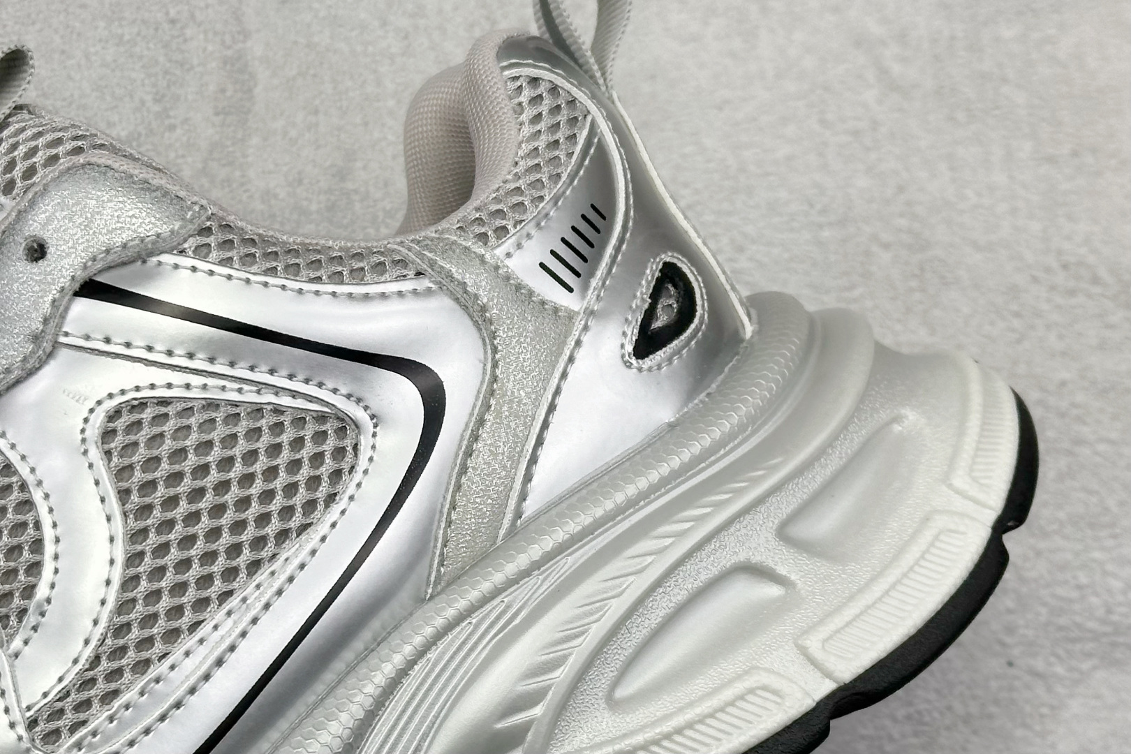 220 GG-CC Chunky Low安哥拉红休闲运动老爹鞋系列