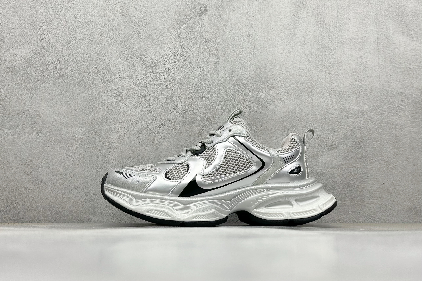 220 GG-CC Chunky Low安哥拉红休闲运动老爹鞋系列