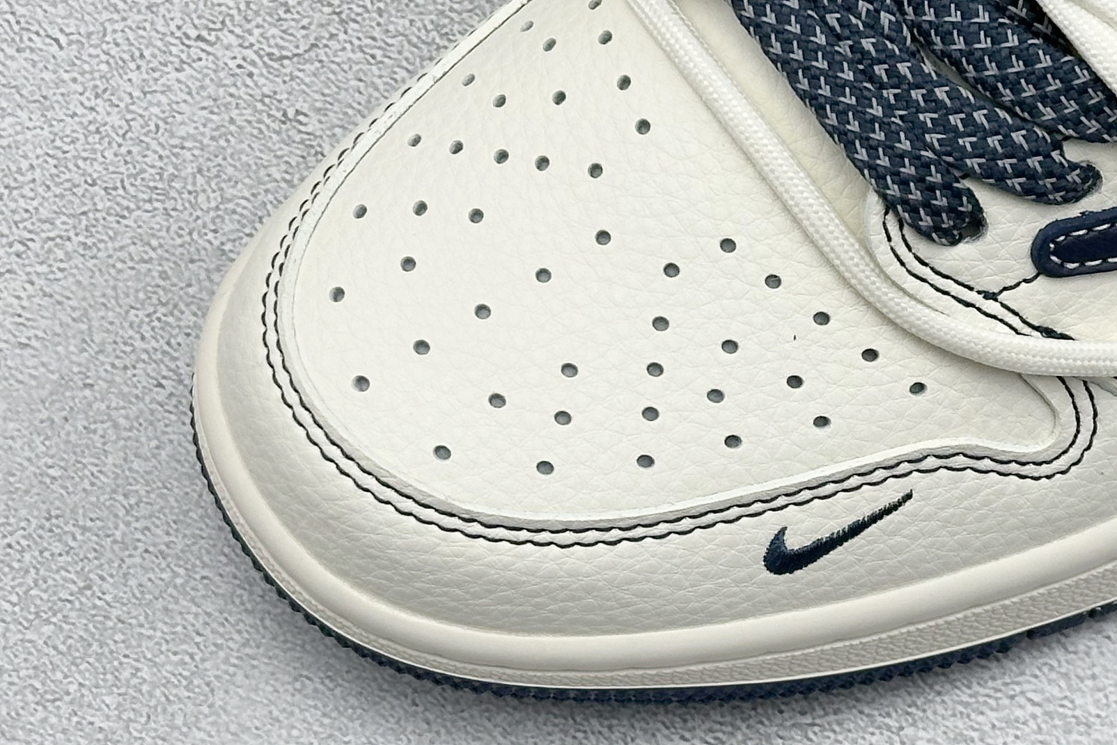 300 Travis Scott x Fragment Design x Air Jordan 1 Low SP AJ1 乔1 联名 米白午夜蓝 低帮文化休闲板鞋 HT5088-603