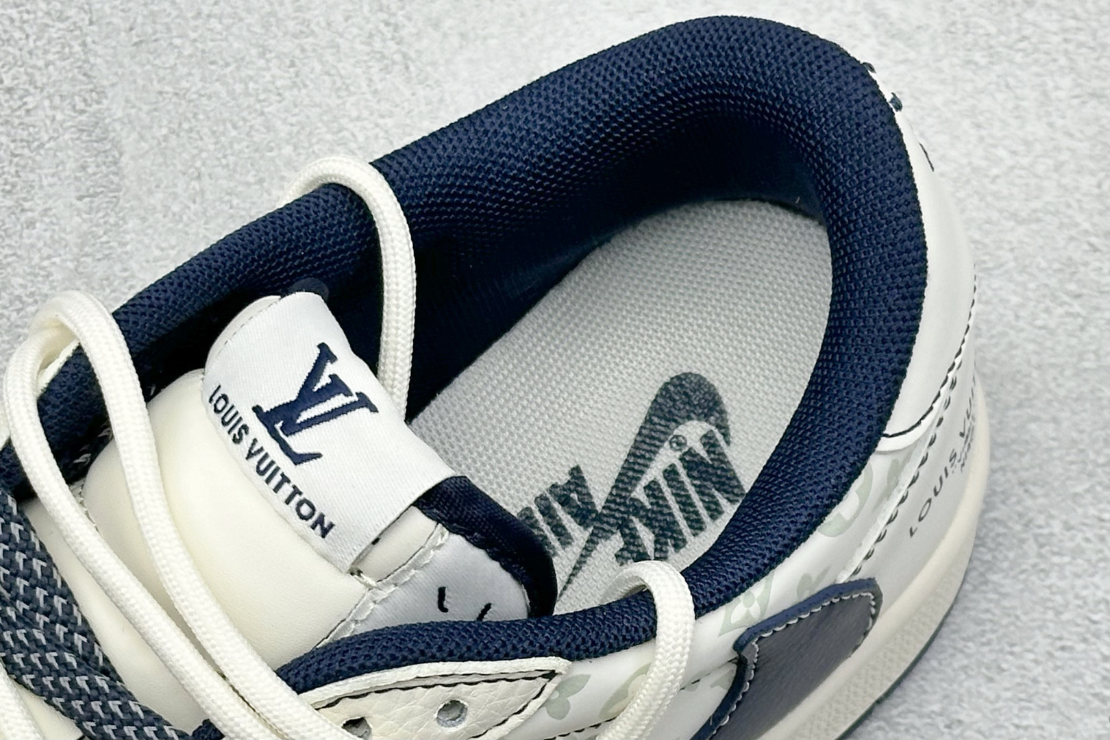 300 Travis Scott x Fragment Design x Air Jordan 1 Low SP AJ1 乔1 联名 米白午夜蓝 低帮文化休闲板鞋 HT5088-603