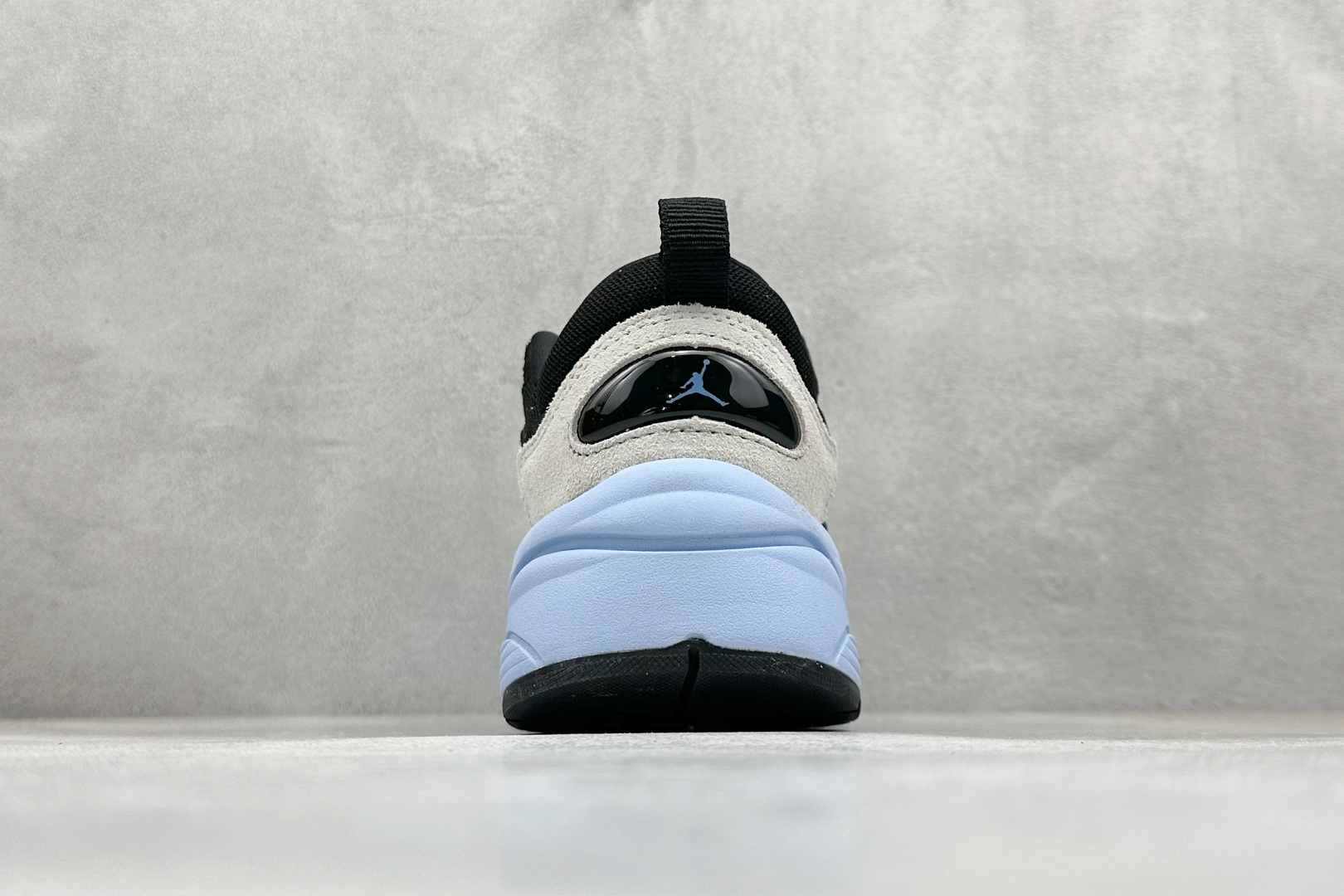 210 Jordan Trunner O/S 经典百搭 透气支撑 生活休闲鞋 该鞋款 IB3722-400