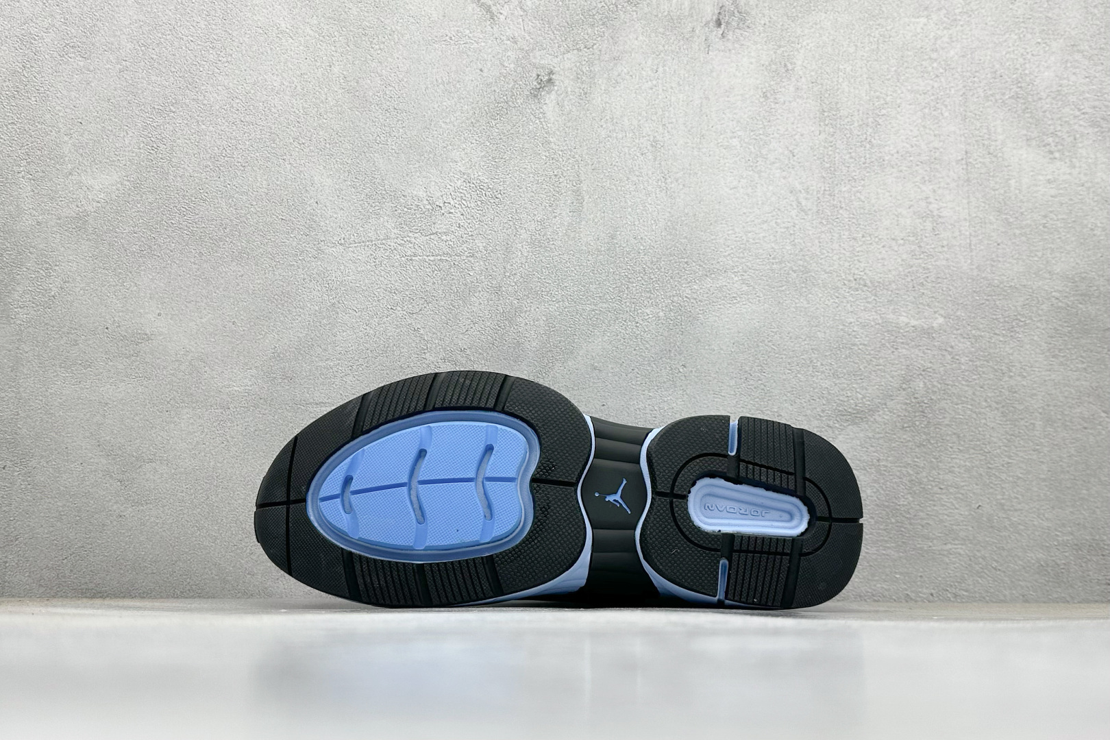 210 Jordan Trunner O/S 经典百搭 透气支撑 生活休闲鞋 该鞋款 IB3722-400