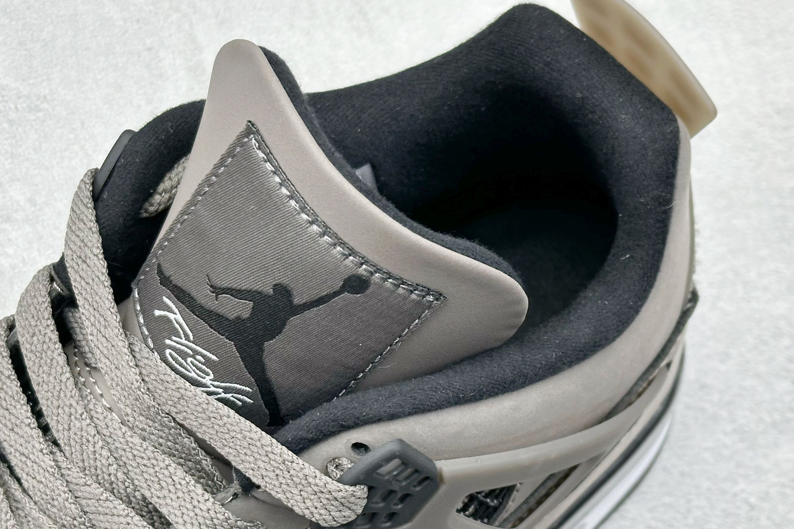 240 Nike Air Jordan 4 Retro 乔丹四代 “Laser” 灰黑 Air Jordan AJ4 Retro FV5029-200