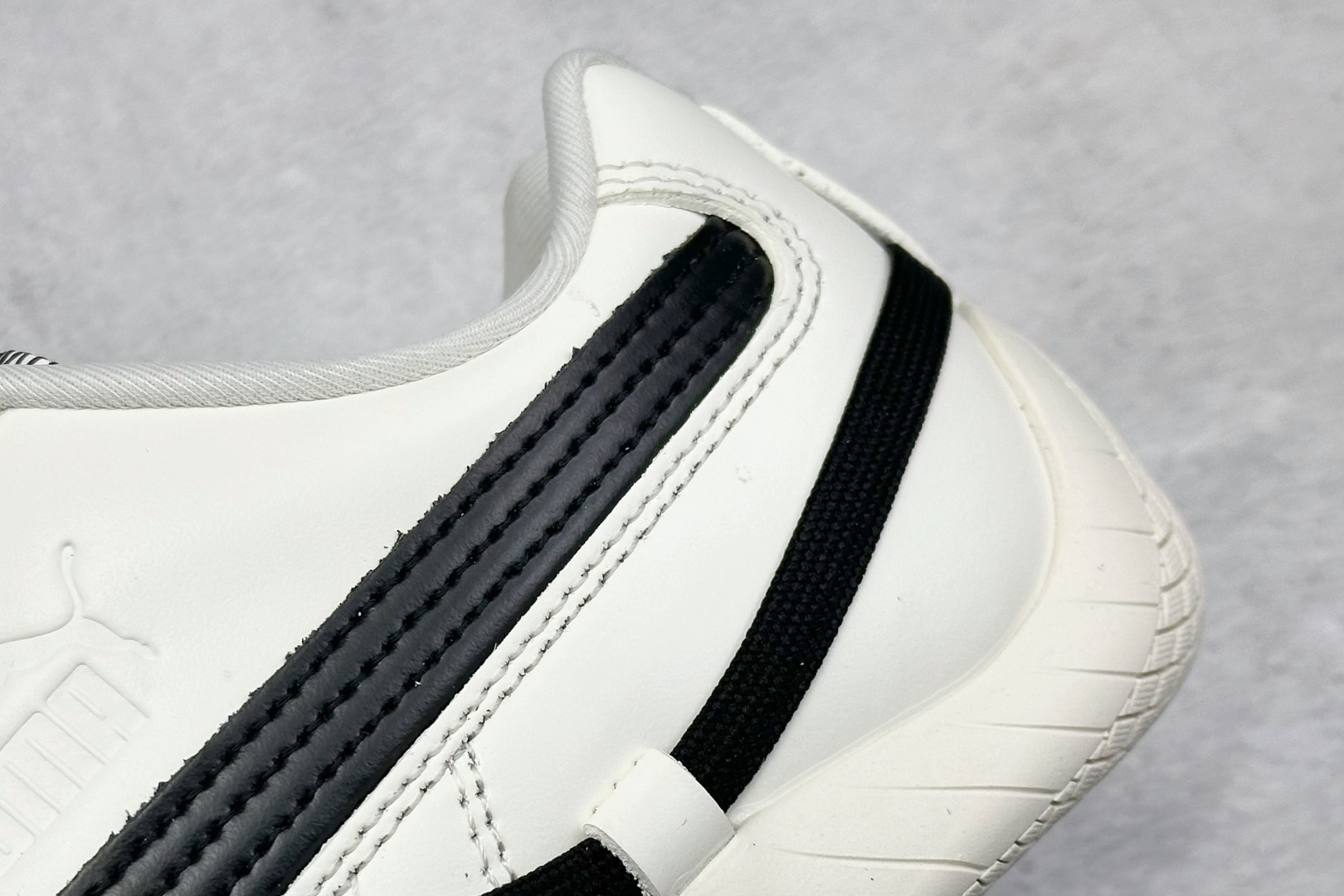 220 CS版Rose x Puma 彪马 Speedcat 联名款低帮休闲鞋 404390-01