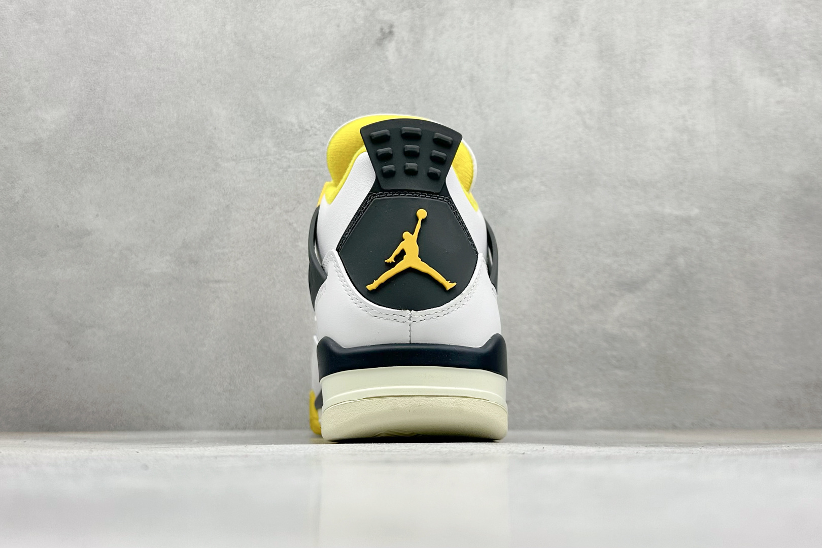 280 新F版Air Jordan AJ4 Retro 白黄 中帮篮球鞋 AQ9129-101