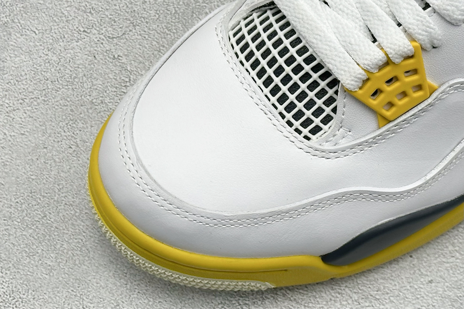 280 新F版Air Jordan AJ4 Retro 白黄 中帮篮球鞋 AQ9129-101