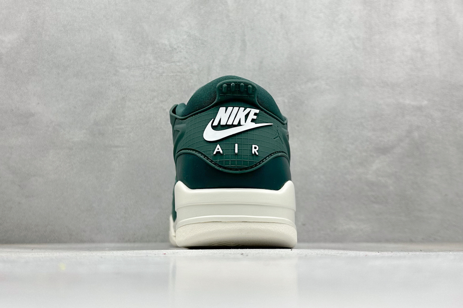 260 新F版Air Jordan AJ4 氧化绿 低帮复古篮球鞋 FQ7940-300