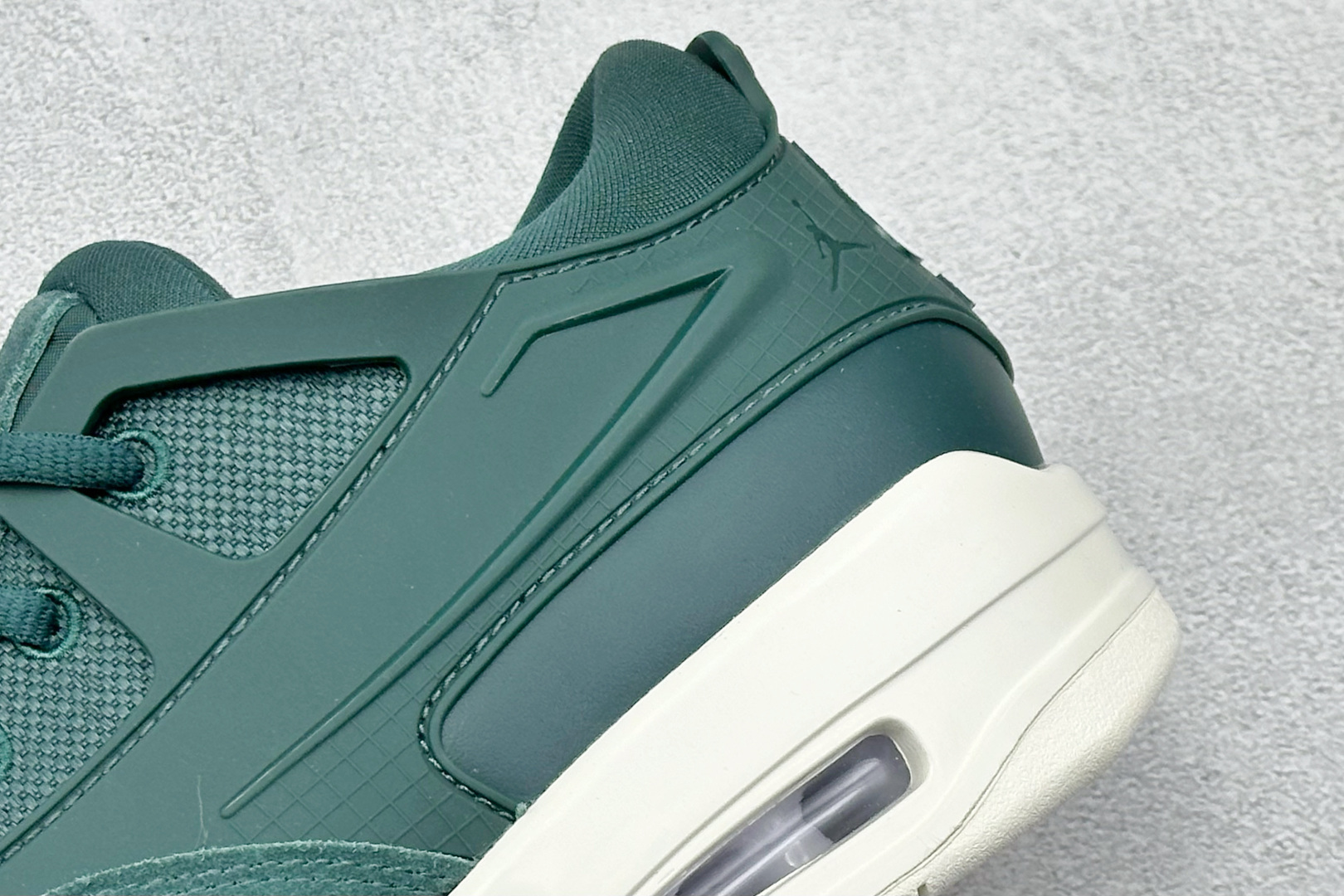 260 新F版Air Jordan AJ4 氧化绿 低帮复古篮球鞋 FQ7940-300