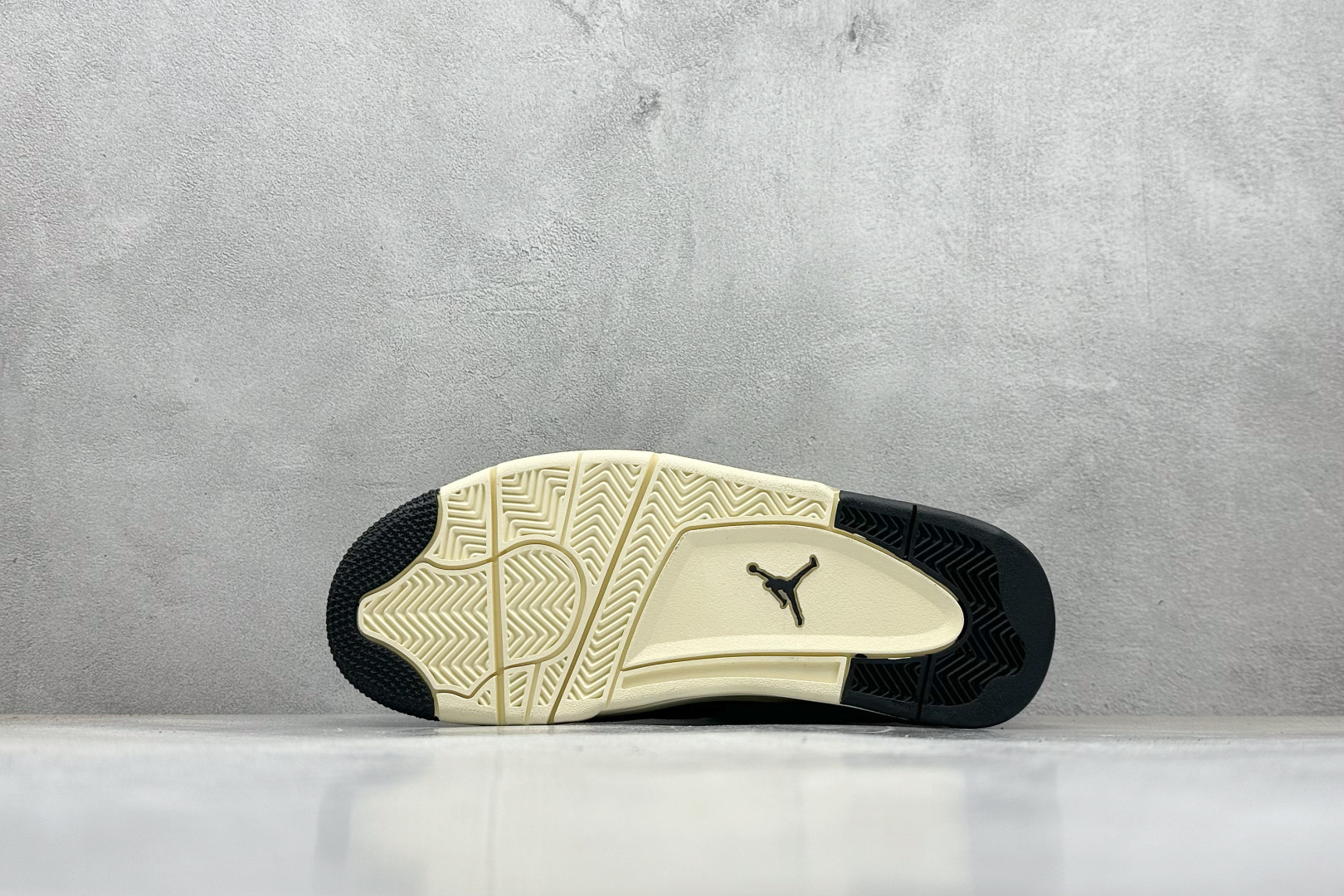 新F版Air Jordan AJ4 黑帆布 低帮复古篮球鞋 FQ7939-006