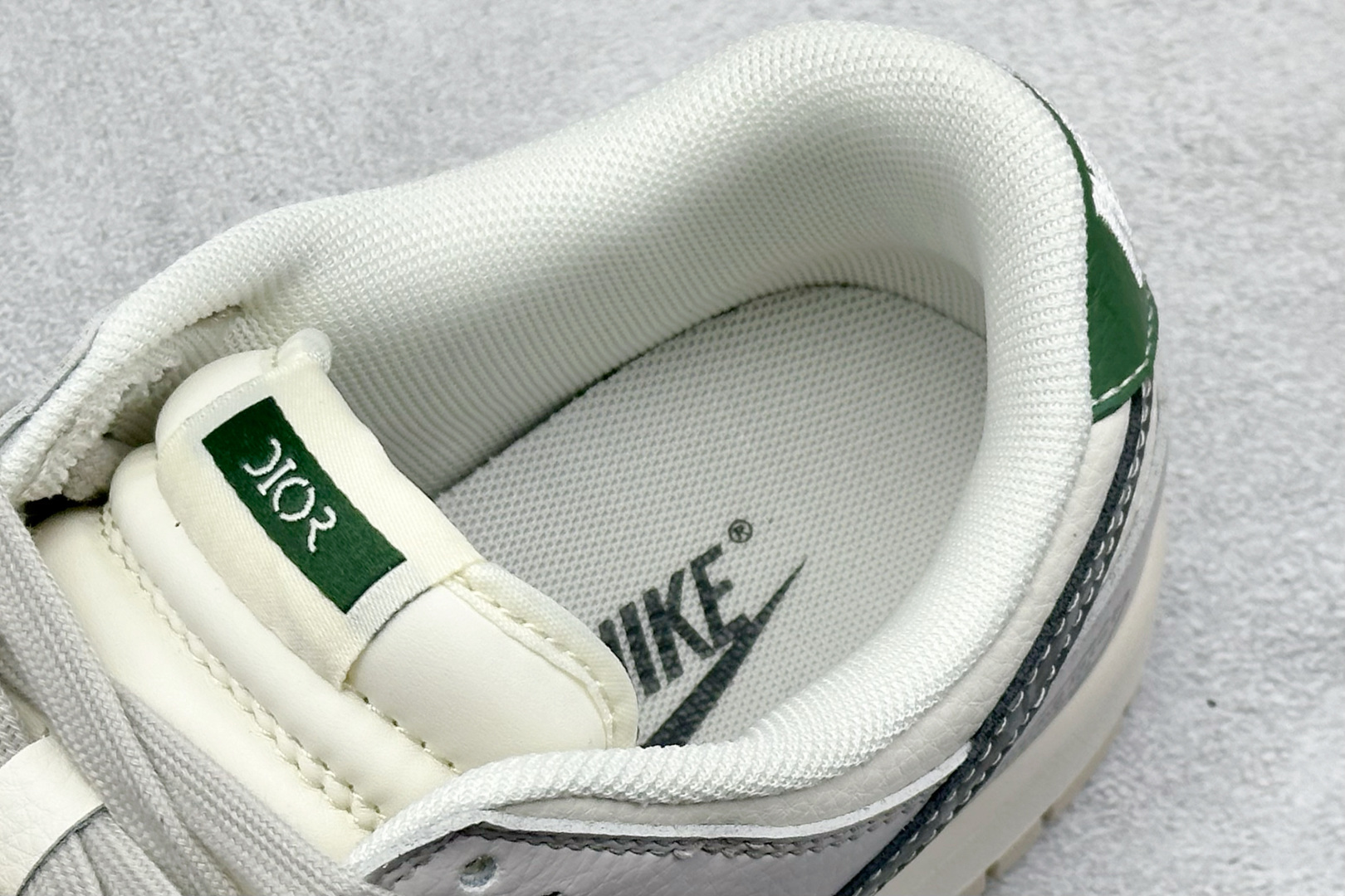 280 XC版Nike SB Dunk Low x DIOR 灰白小勾 ZH2598-276