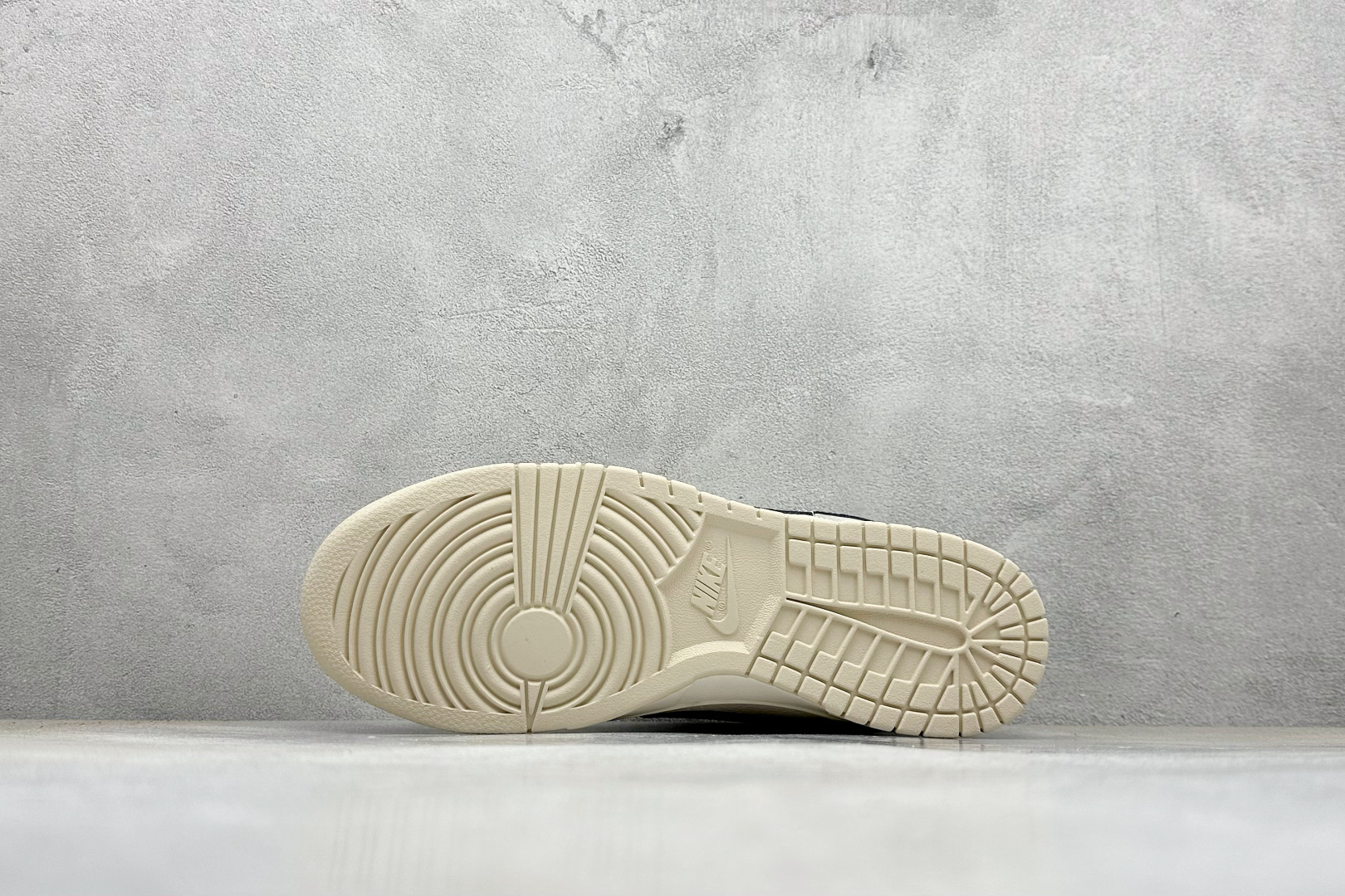 280 XC版Nike SB Dunk Low x DIOR 灰白小勾 ZH2598-276