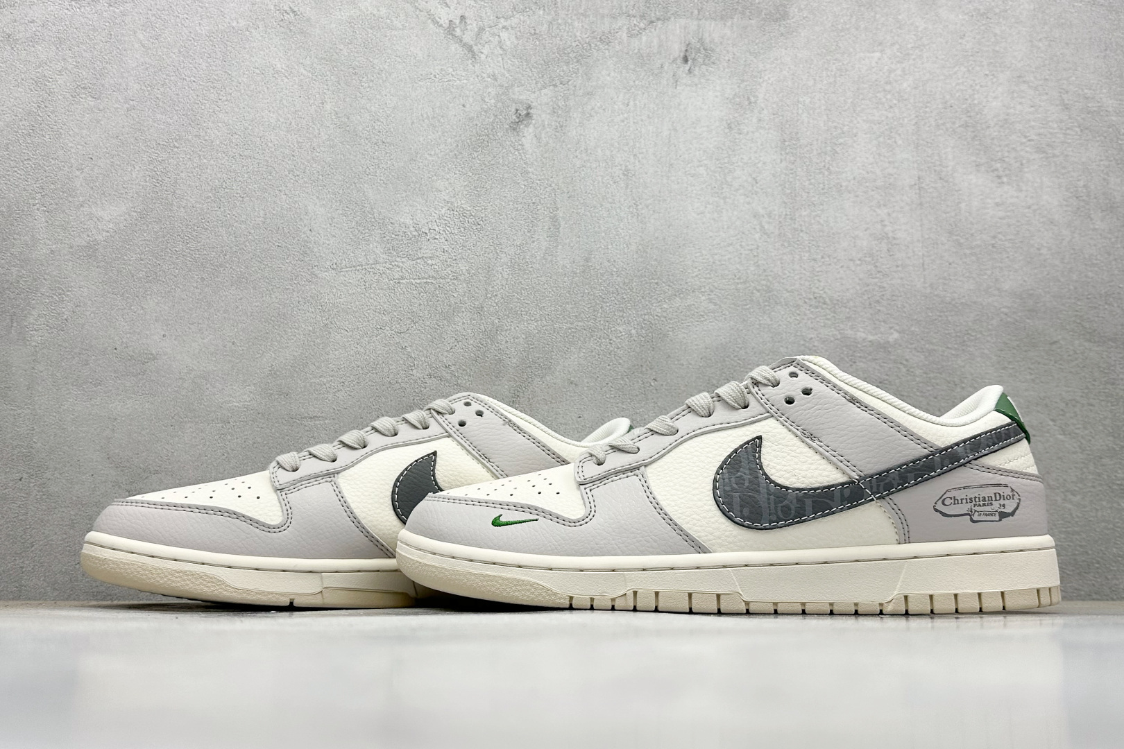 280 XC版Nike SB Dunk Low x DIOR 灰白小勾 ZH2598-276