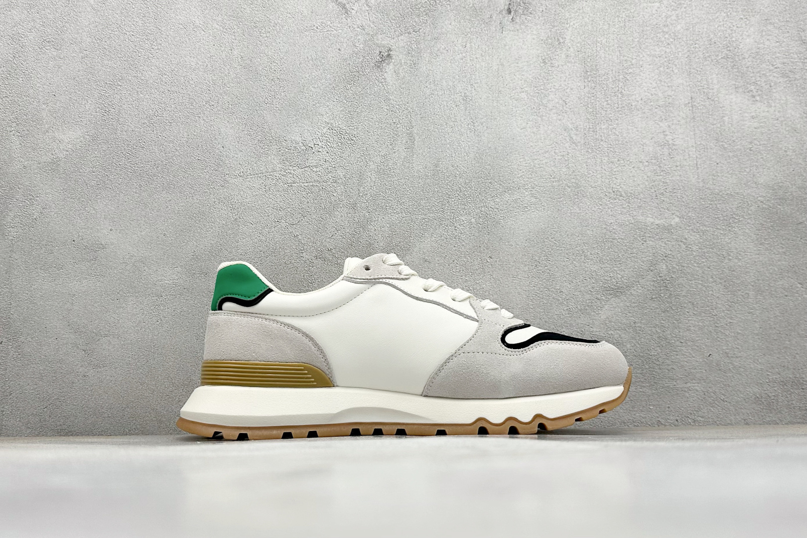 Valentino华伦天奴男鞋 舒适系带跑鞋低帮生活运动休闲鞋-High Quatity Cheap Brand wholesale wholesaler seller Clothes Bags handbags Sneakers Top Fashion Clothing Shoes from China Factory Chinese suppliers best Quality Beautiful Price Valentino华伦天奴男鞋 舒适系带跑鞋低帮生活运动休闲鞋